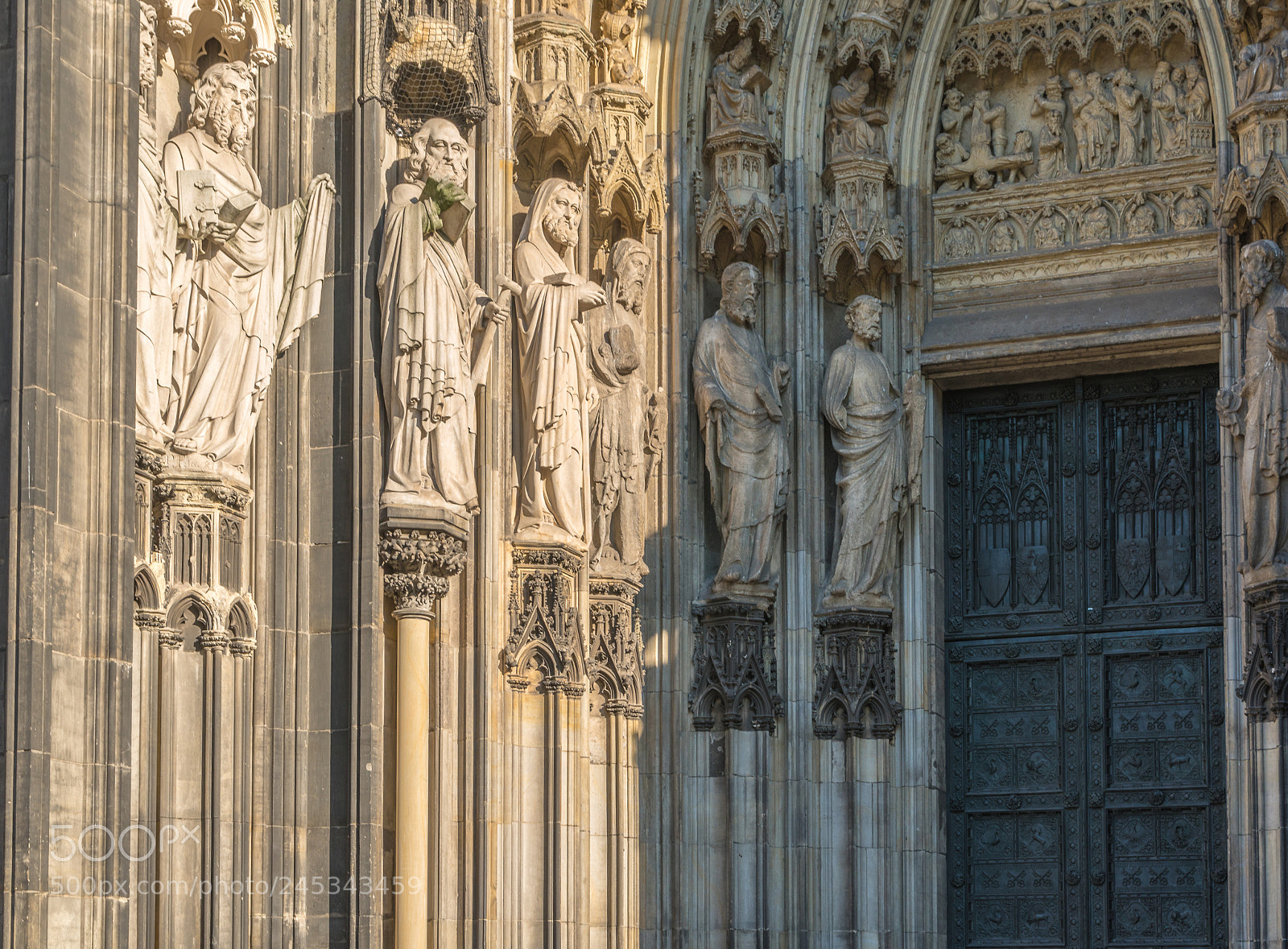 Sony a6500 sample photo. Petersportal kölner dom photography