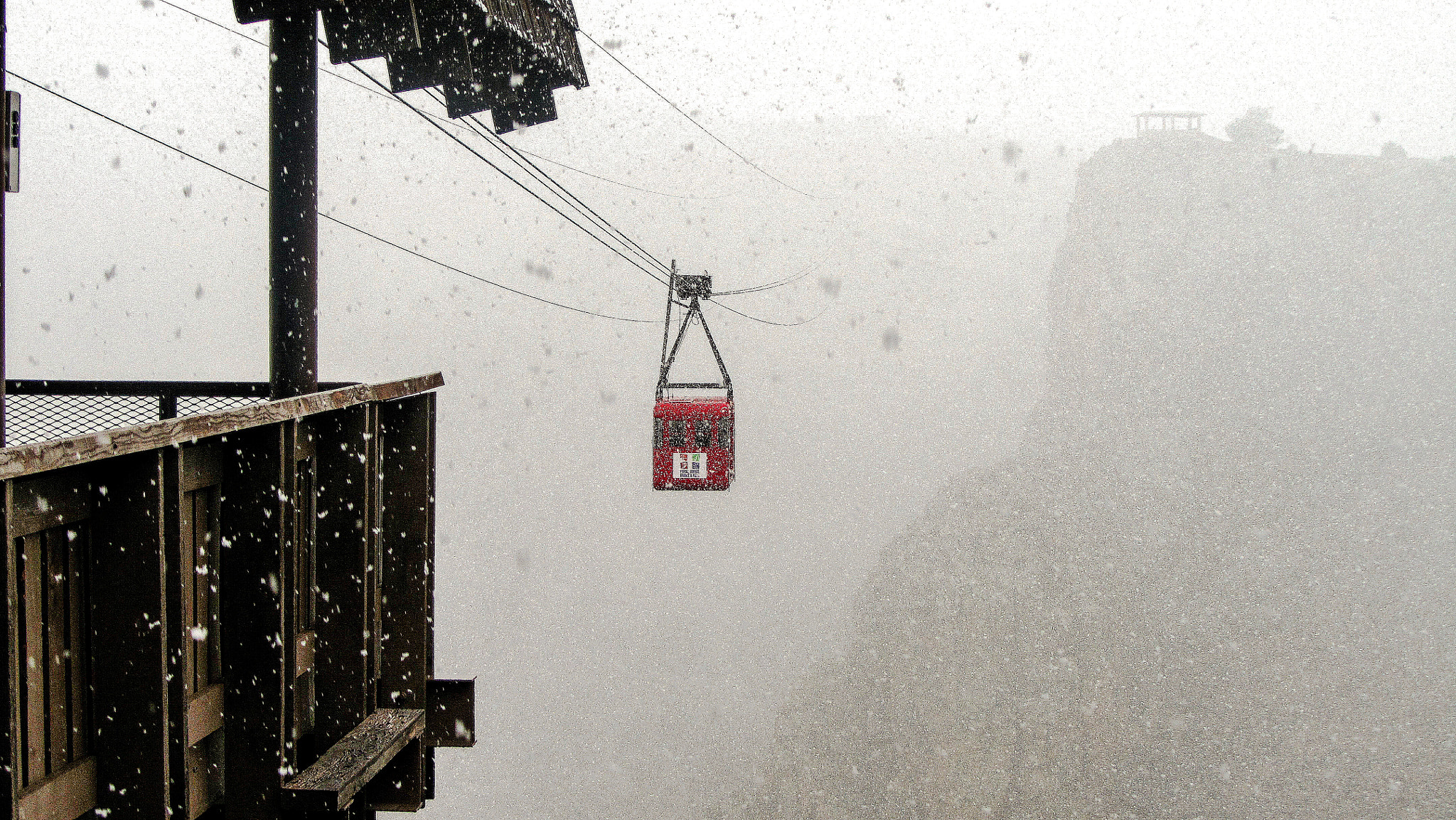 Canon PowerShot SX210 IS sample photo. Cable car in a snowstorm photography