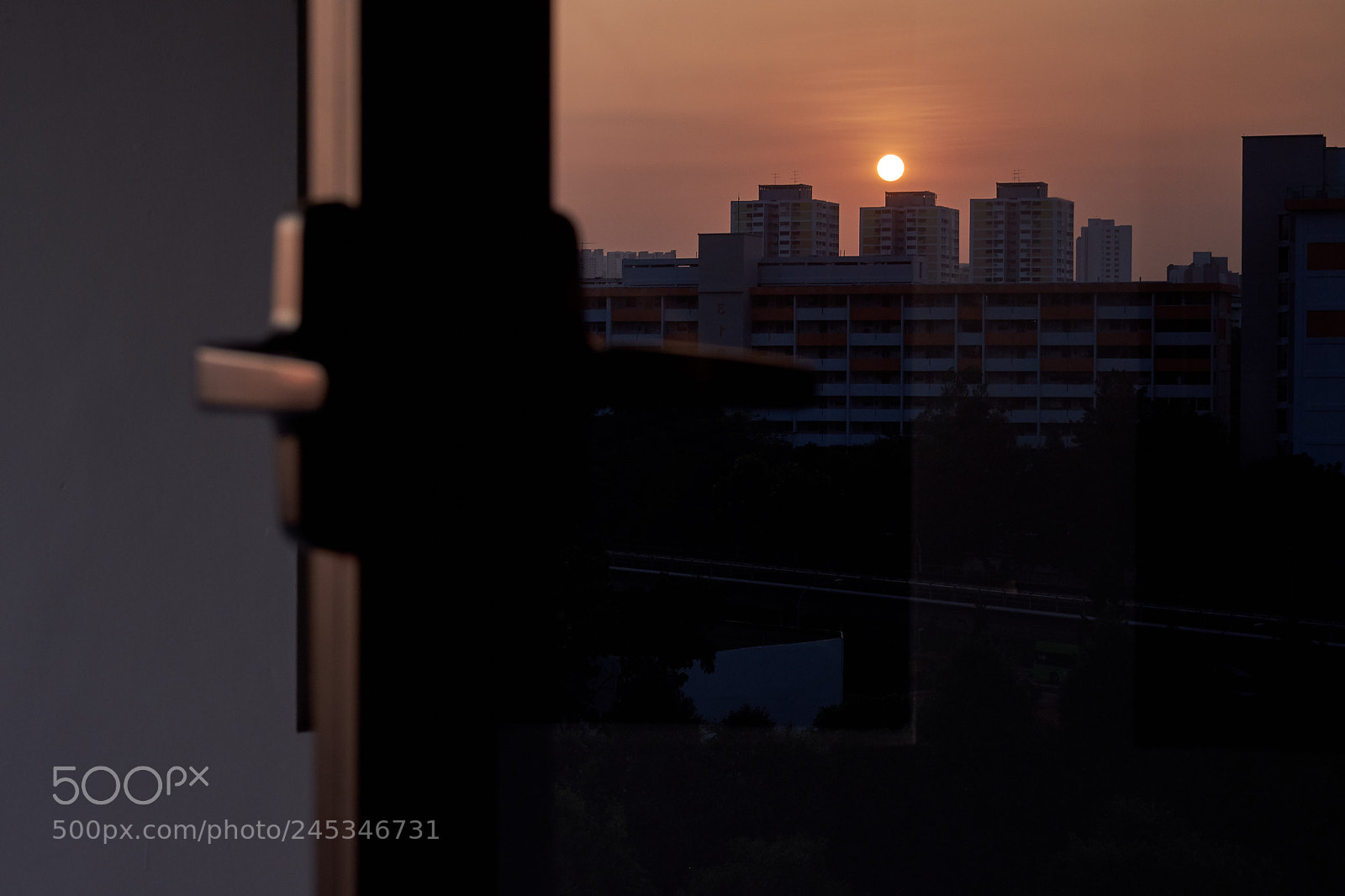 Fujifilm X-Pro2 sample photo. Sunrise by the window photography