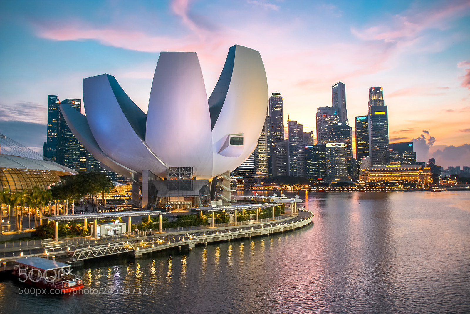 Canon EOS 600D (Rebel EOS T3i / EOS Kiss X5) sample photo. Singapore sunset photography