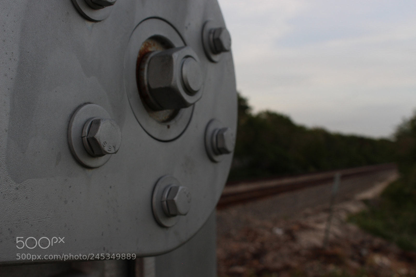 Canon EOS 700D (EOS Rebel T5i / EOS Kiss X7i) sample photo. Machinery on the train photography