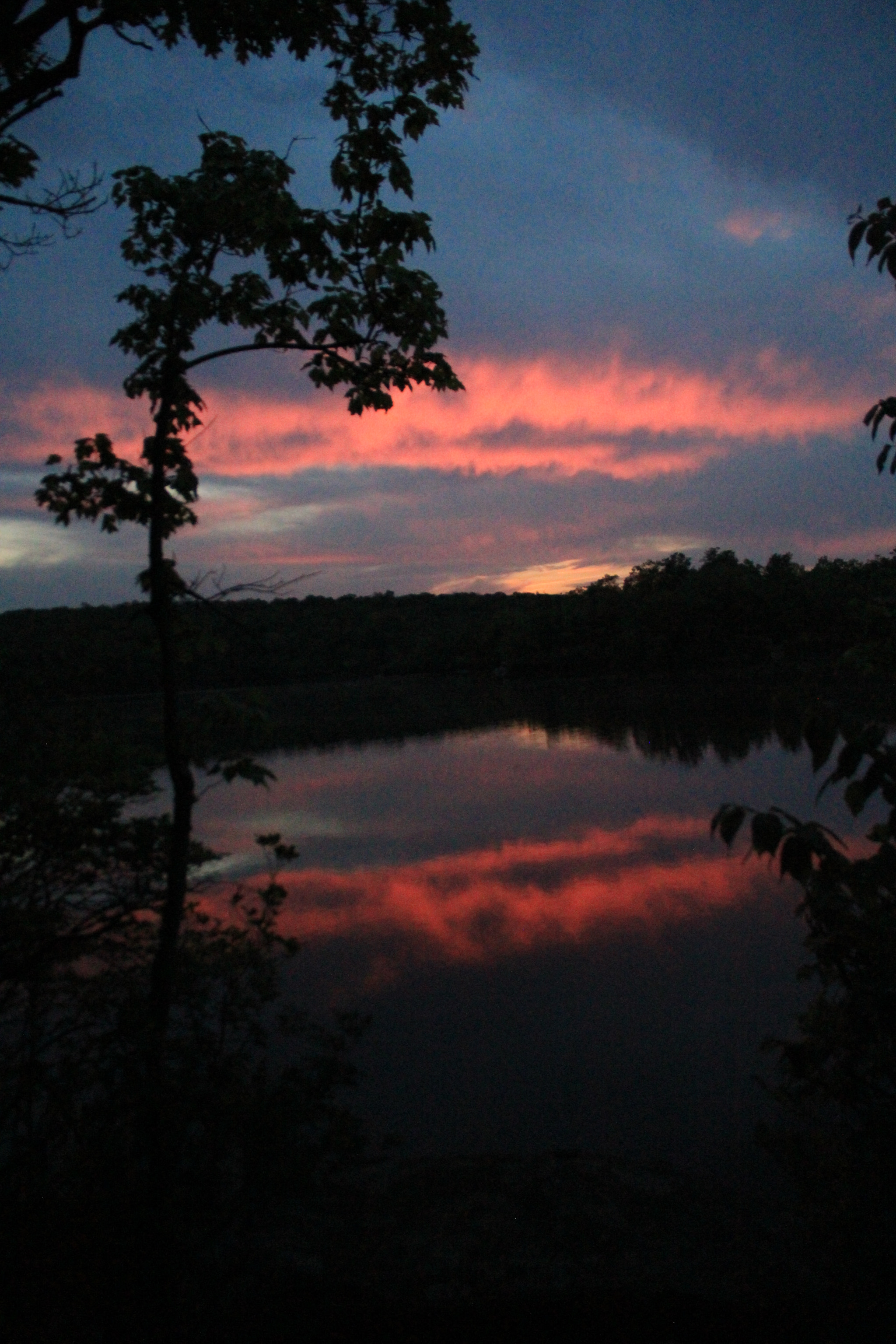 Canon EOS 550D (EOS Rebel T2i / EOS Kiss X4) sample photo. Lake sunset photography
