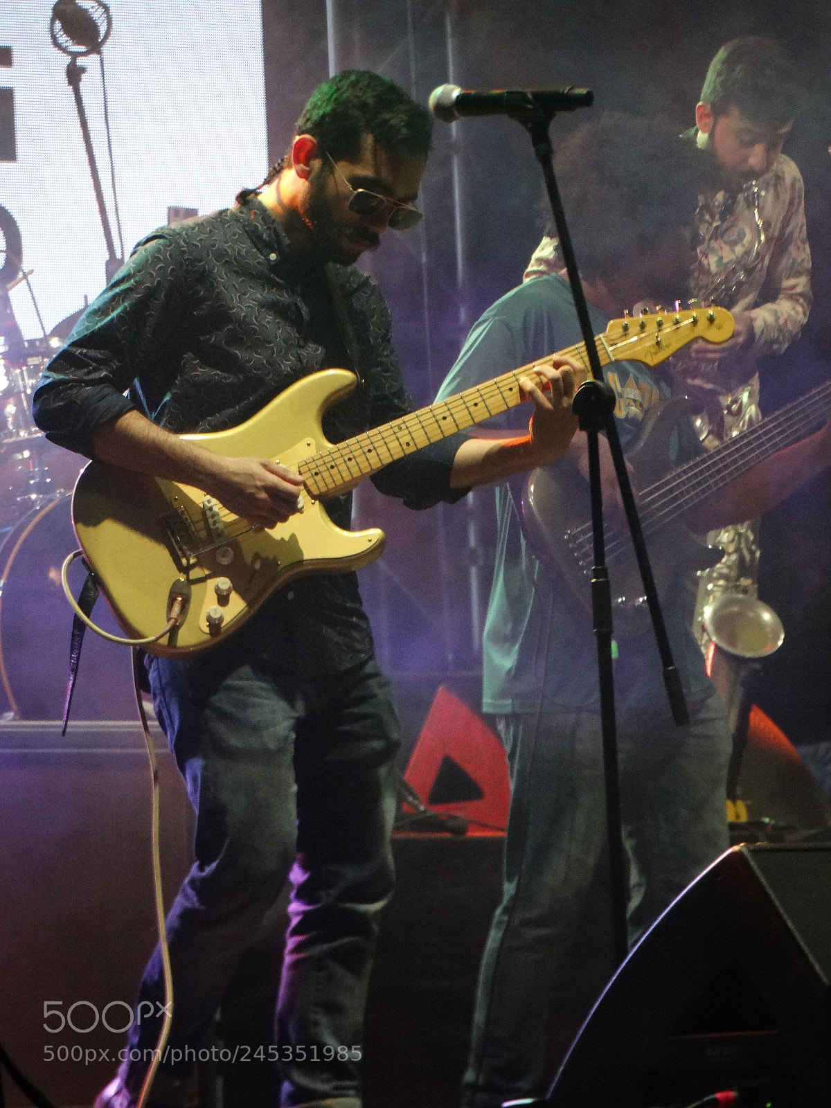 Sony Cyber-shot DSC-HX300 sample photo. Magic guitar photography