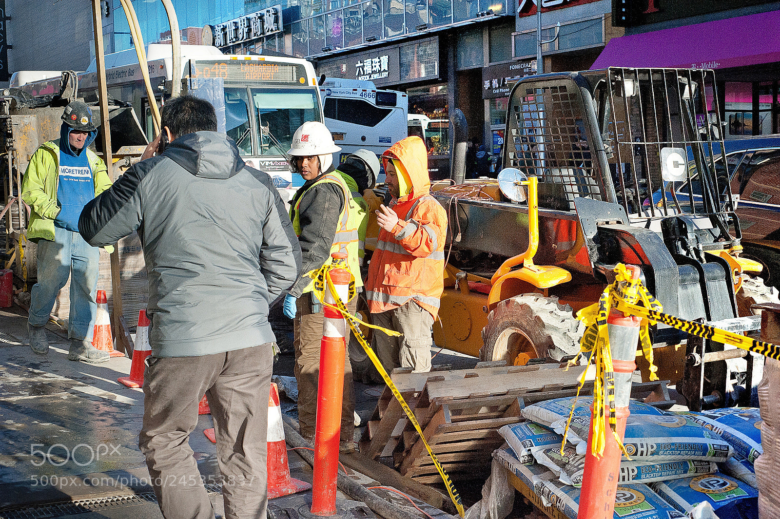 Nikon D700 sample photo. Working in the city photography
