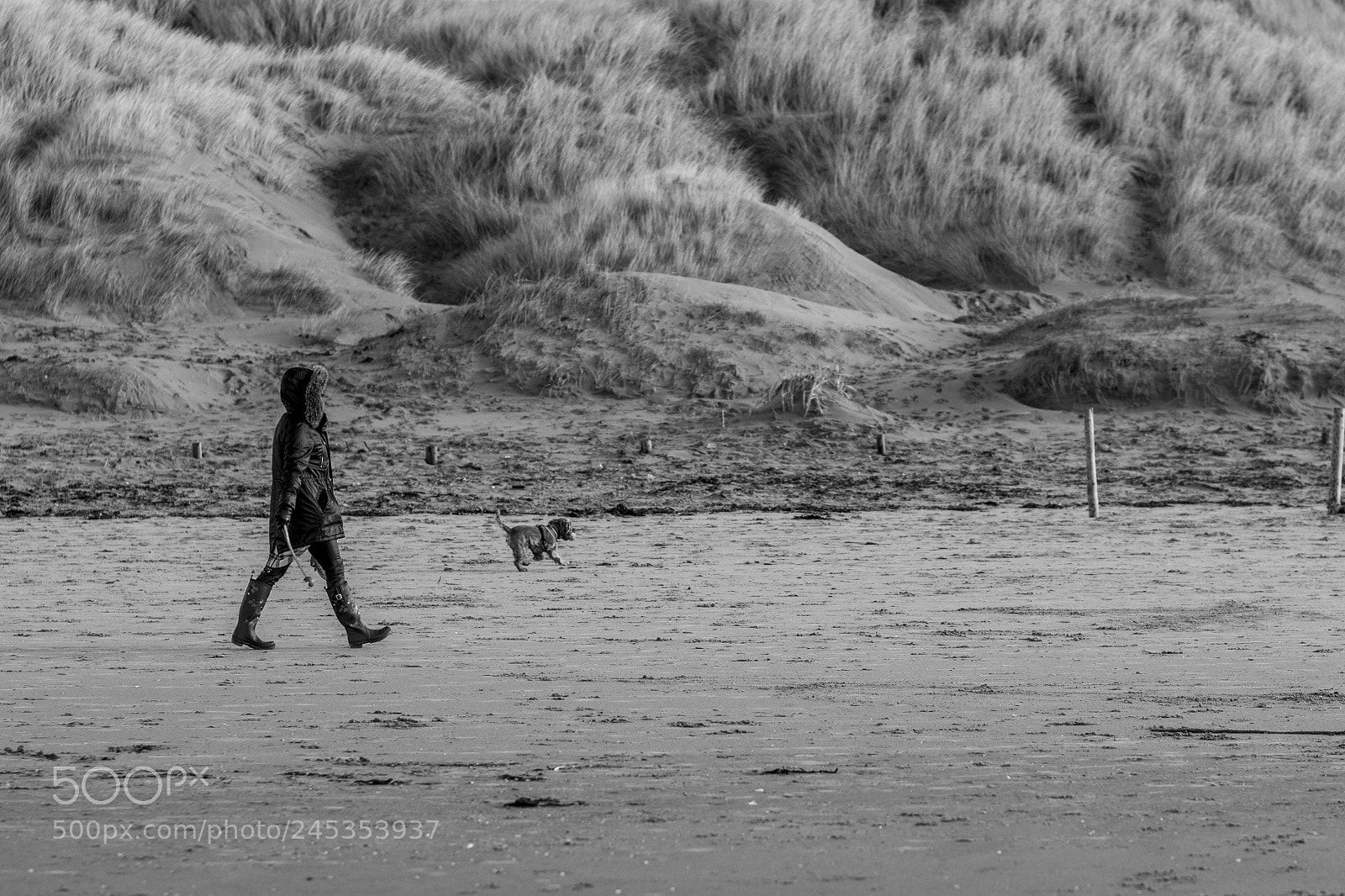 Canon EOS 60D sample photo. Sea side in bw photography