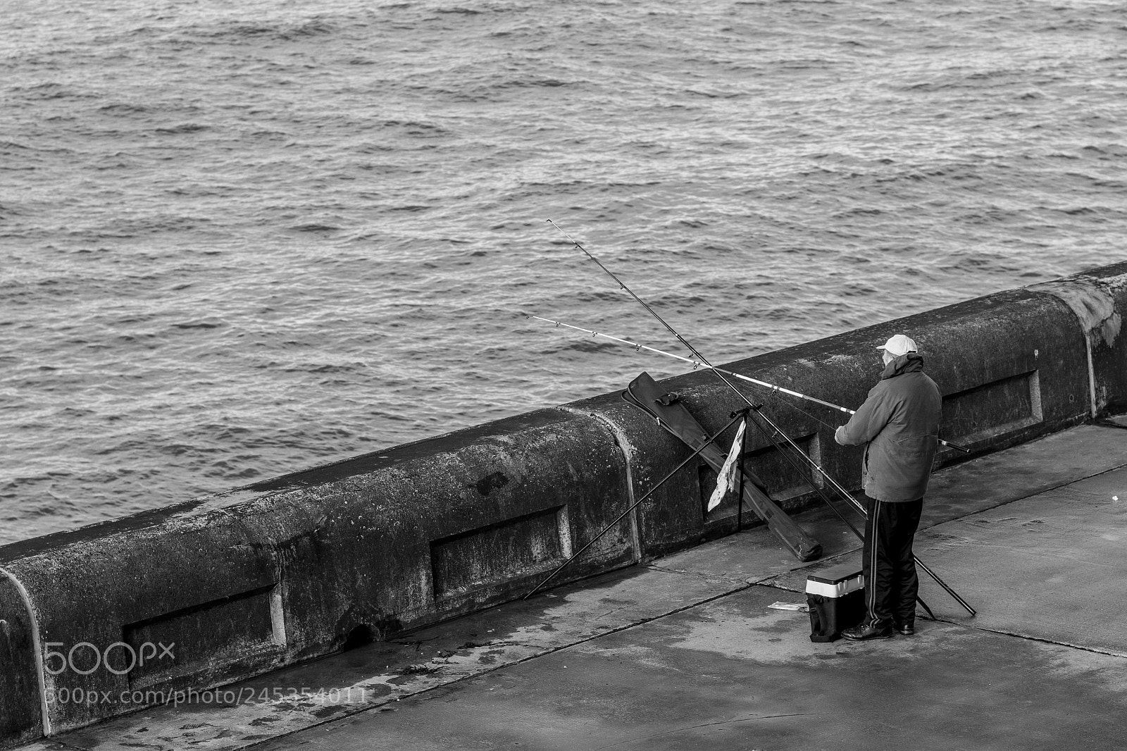 Canon EOS 60D sample photo. Sea side in bw photography