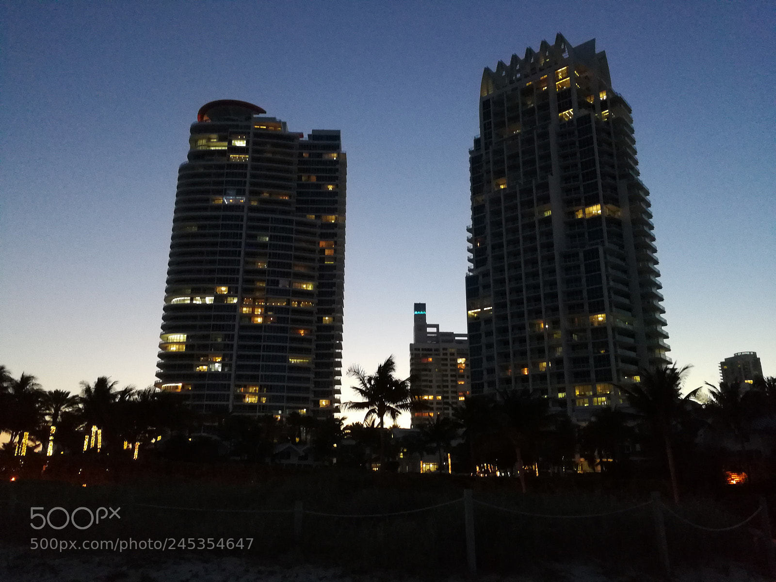 HUAWEI Mate 9 sample photo. Contrast photography