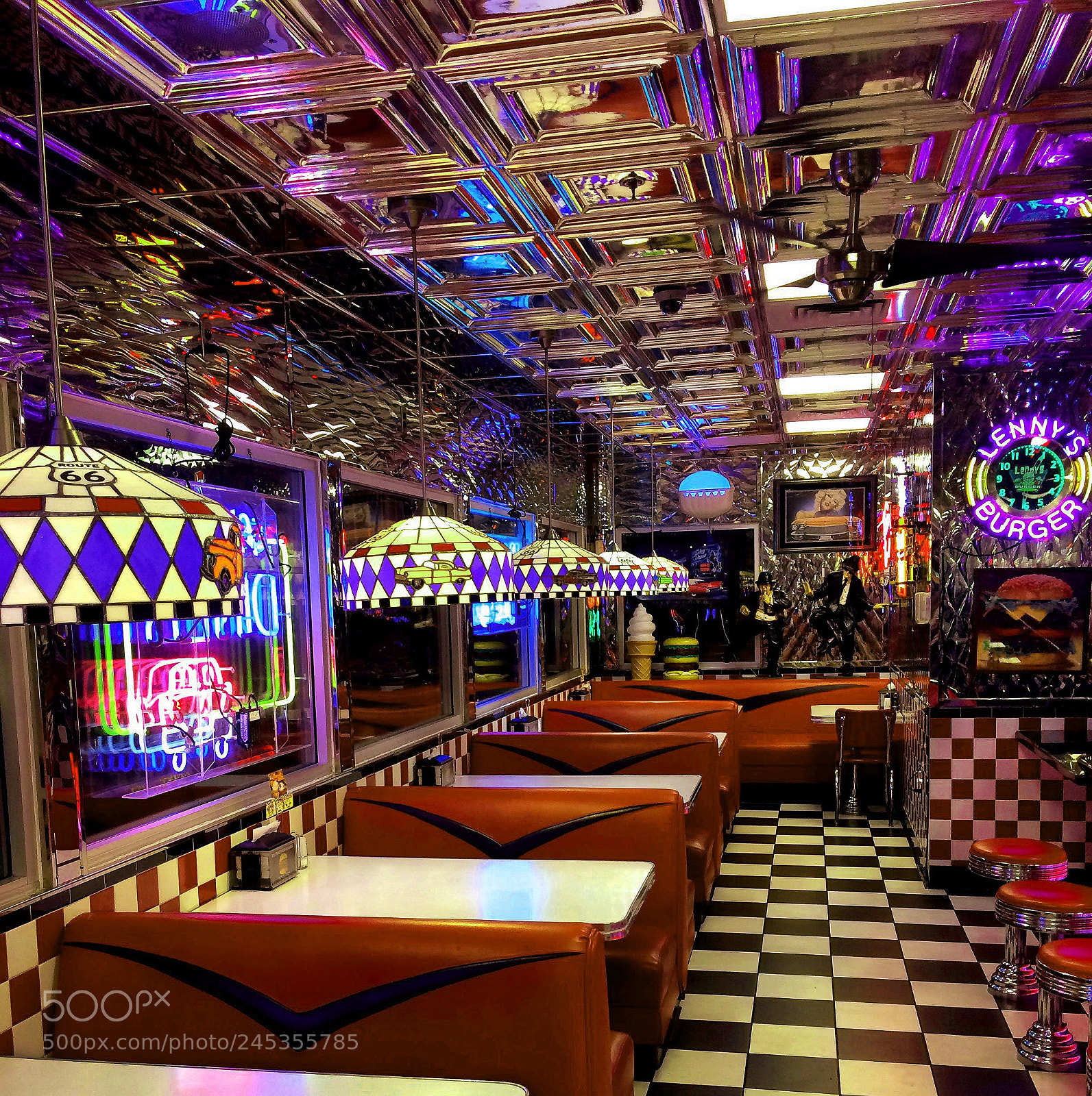 Apple iPhone 5s sample photo. The diner photography