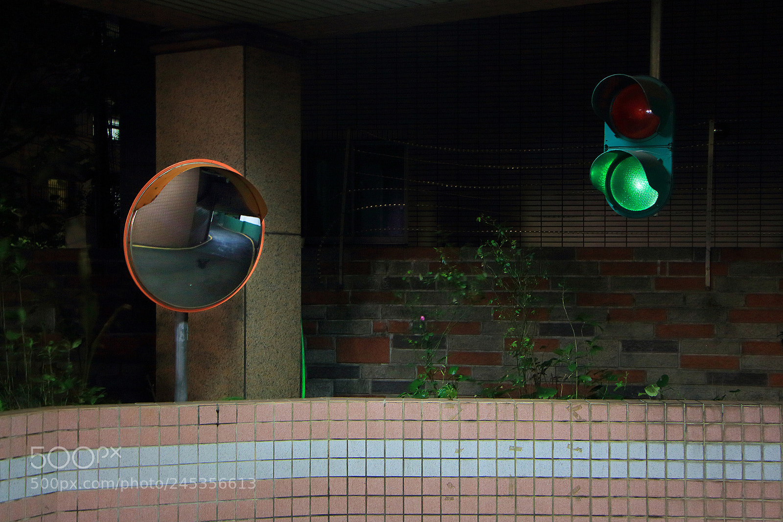 Canon EOS 650D (EOS Rebel T4i / EOS Kiss X6i) sample photo. #gazing_at_streets photography