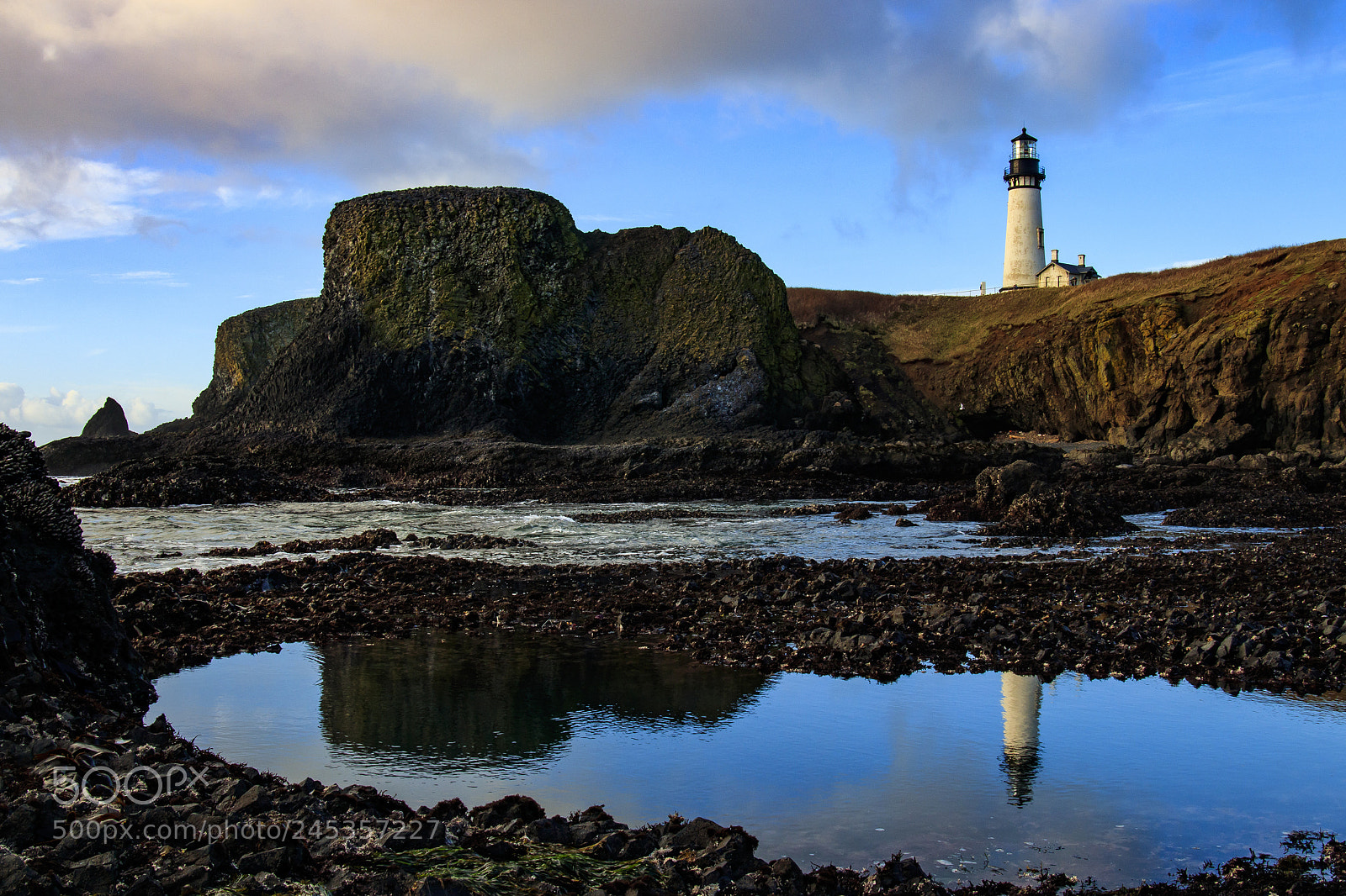 Canon EOS 800D (EOS Rebel T7i / EOS Kiss X9i) sample photo. Yaquina head lighthouse photography