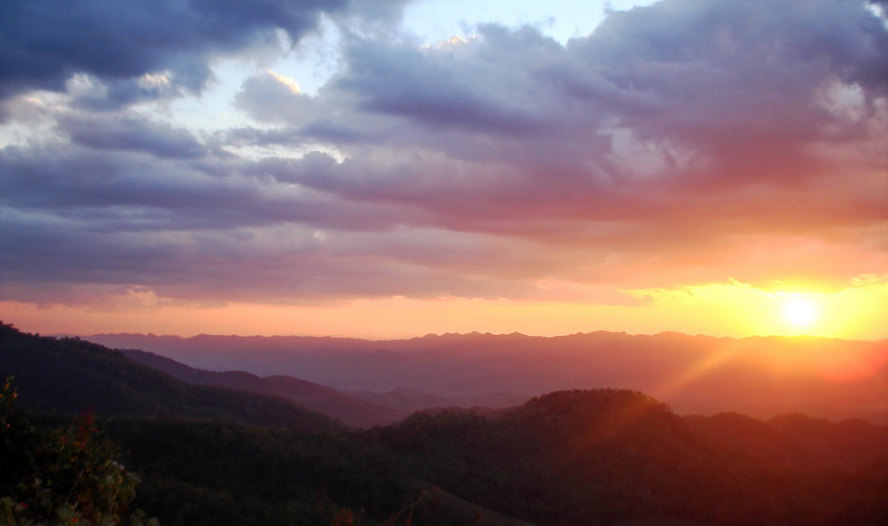 Sony DSC-W100 sample photo. Sunset over mountains of mae la noi photography