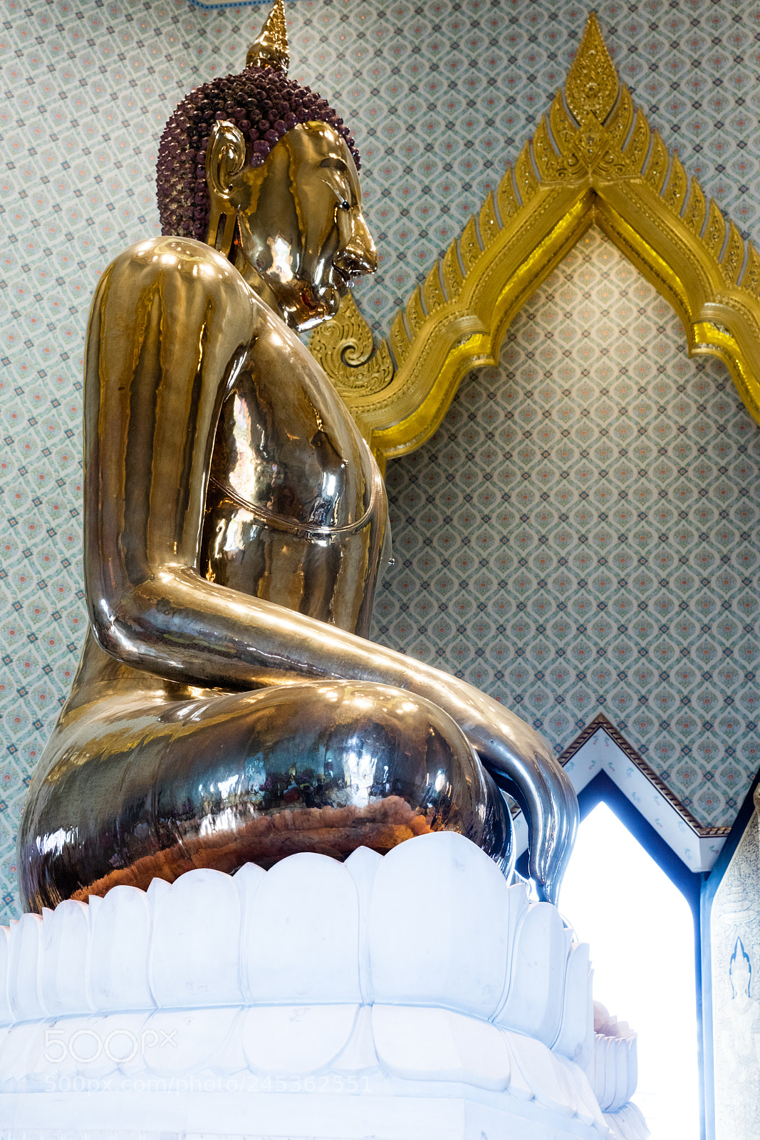 Canon EOS 5DS R sample photo. Wat traimiit, temple photography