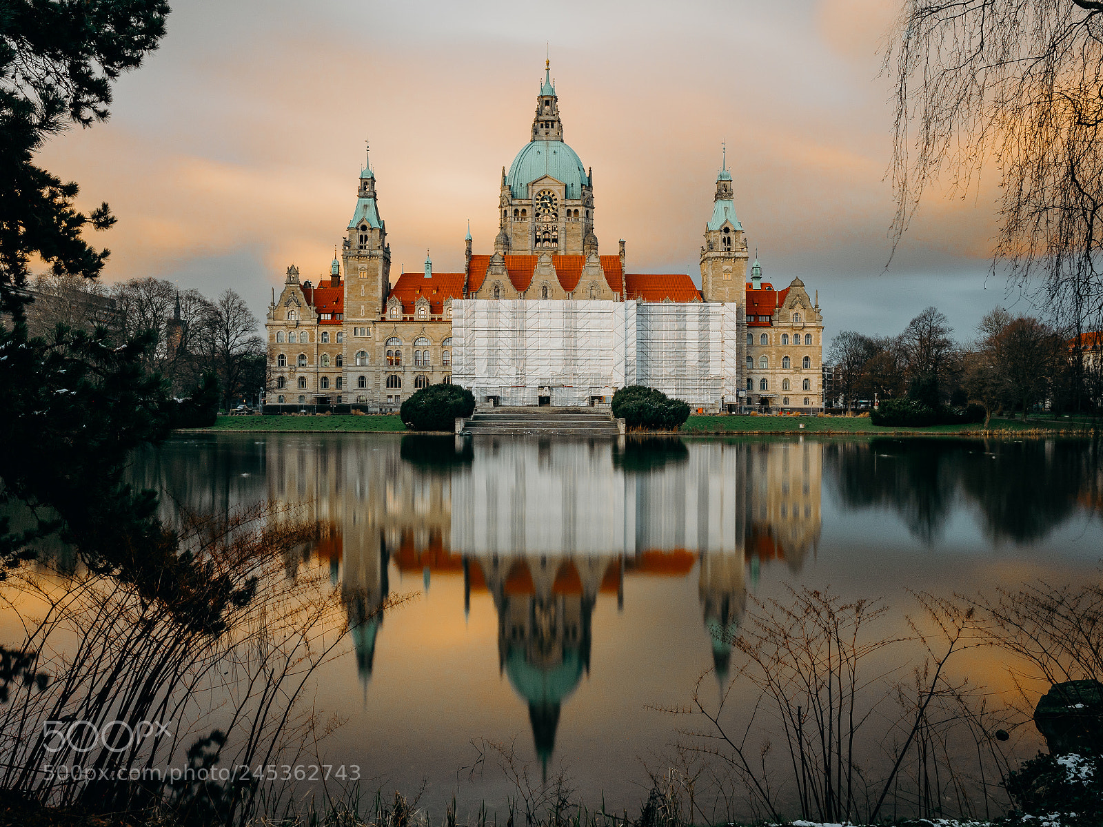 Panasonic Lumix DC-G9 sample photo. New town hall hanover photography