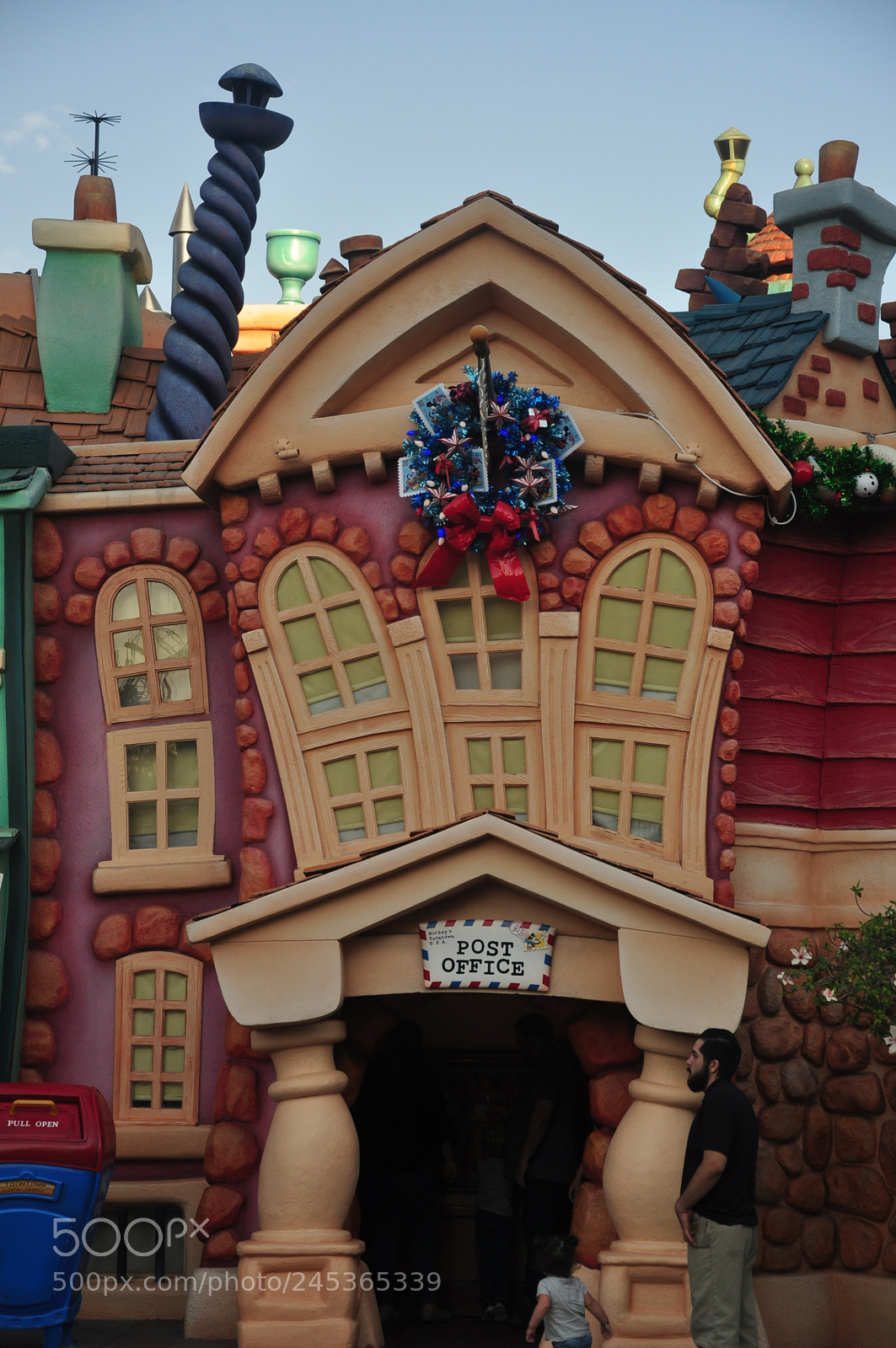 Nikon D90 sample photo. Toon house, disneyland photography