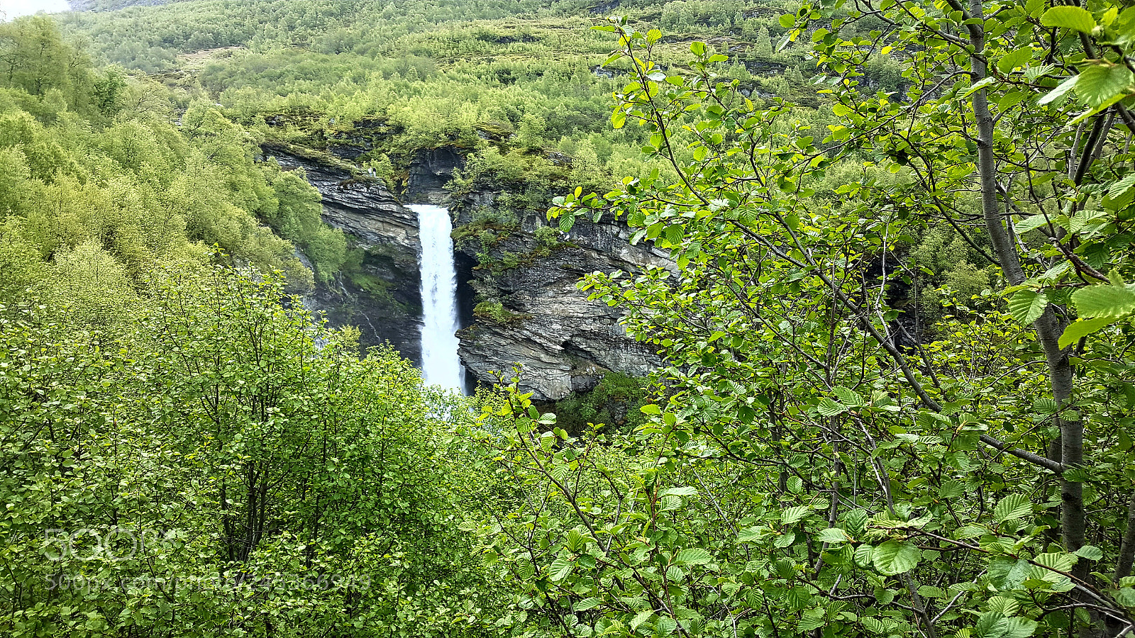 Samsung Galaxy S6 sample photo. Norway skyfall photography
