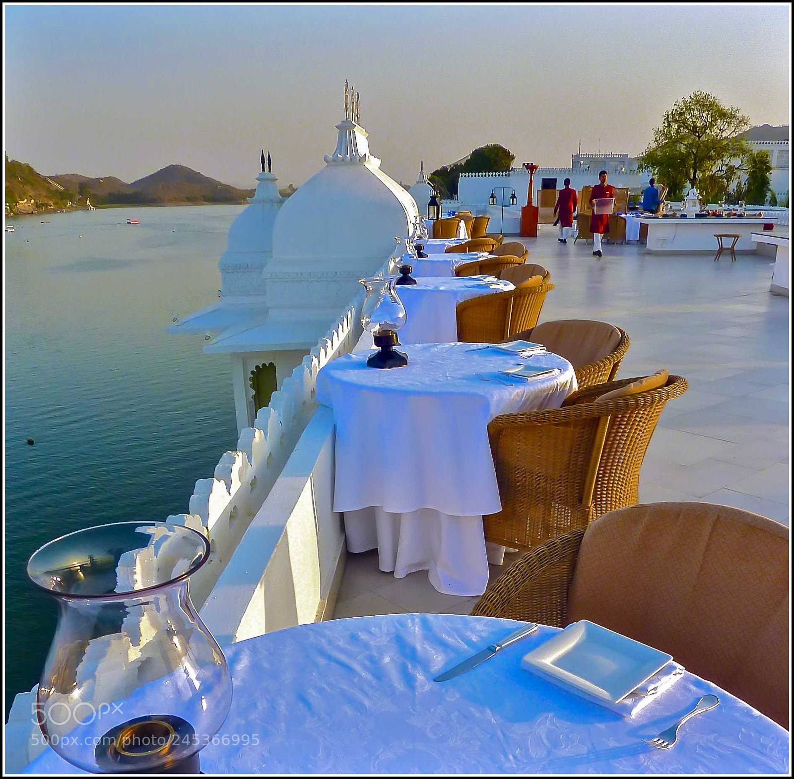 Panasonic DMC-TZ7 sample photo. Lake palace photography