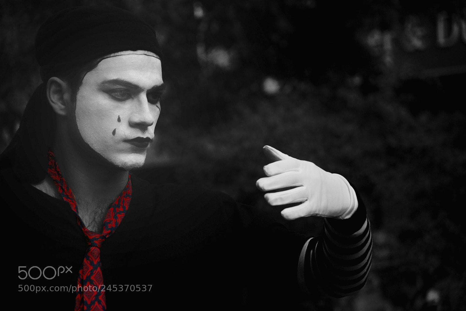 Nikon D80 sample photo. Street artist photography