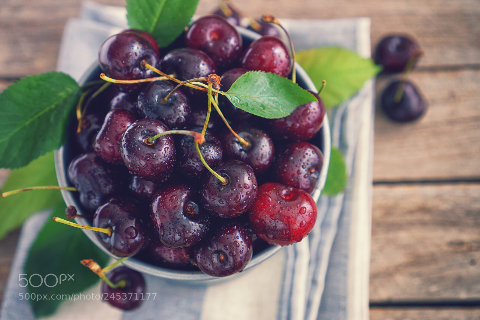 Sony a6300 sample photo. Fresh sweet cherries photography