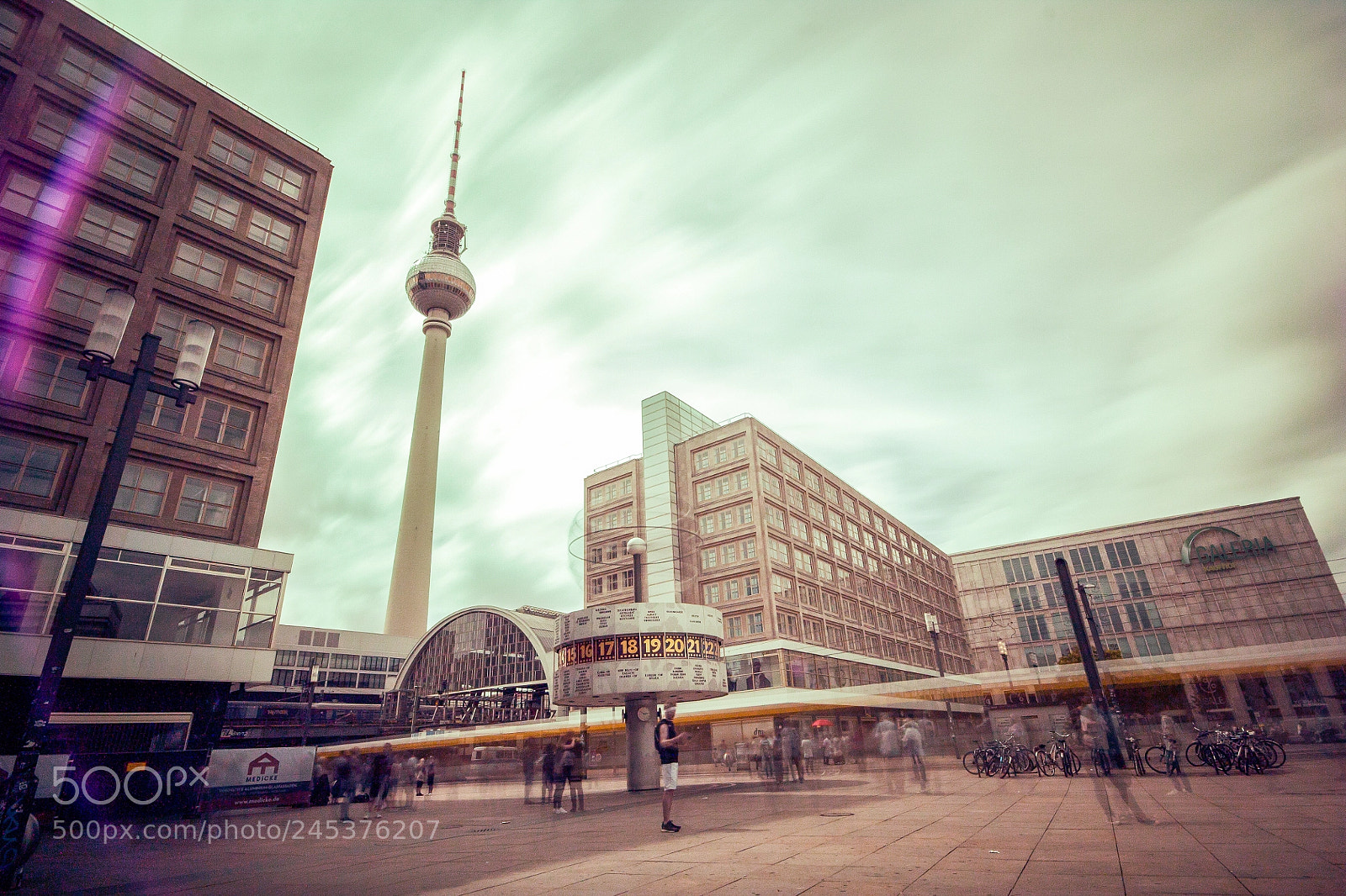 Canon EOS 450D (EOS Rebel XSi / EOS Kiss X2) sample photo. Alexanderplatz - berlin photography