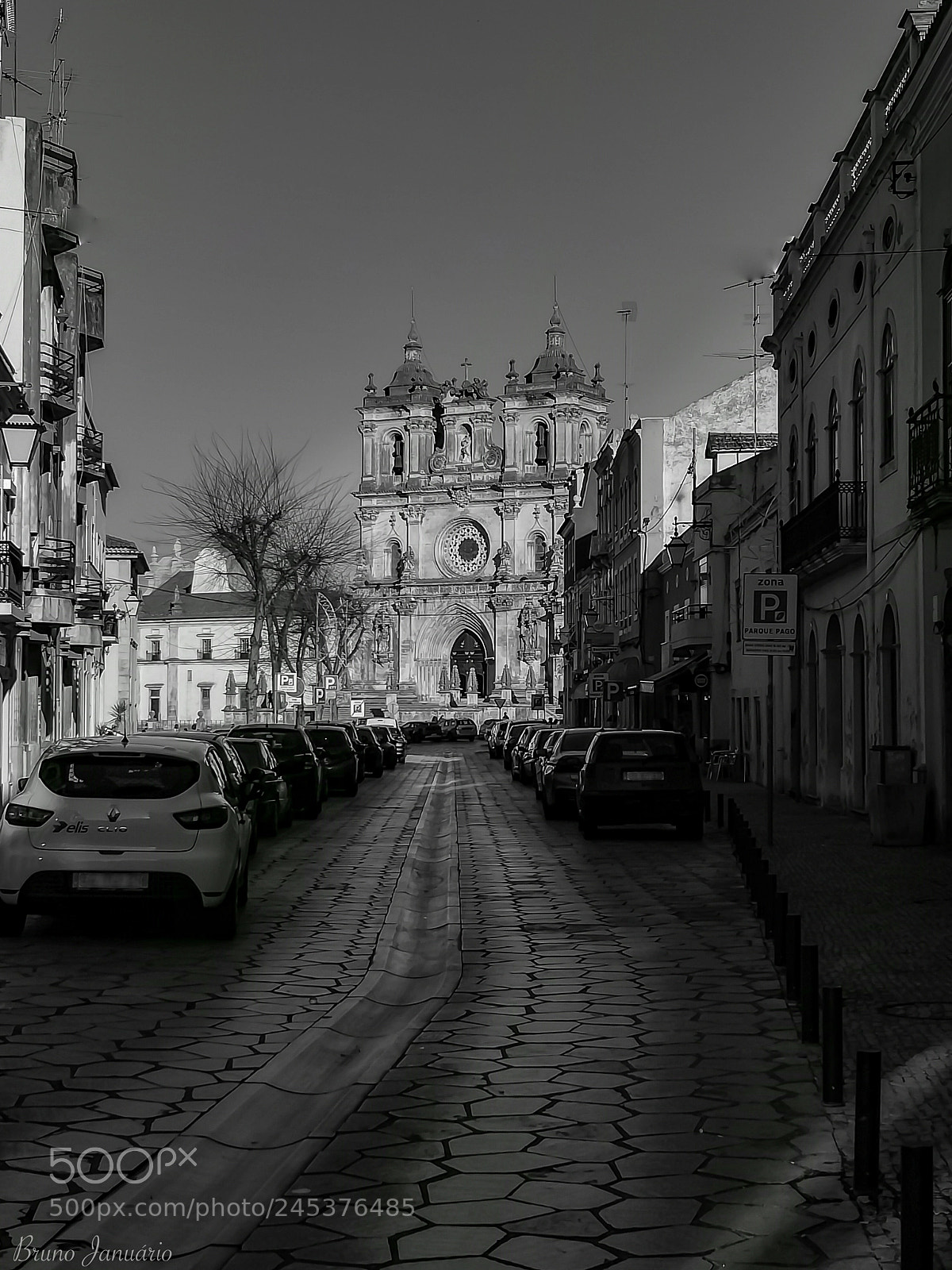 HUAWEI Mate 10 Pro sample photo. The old street to photography