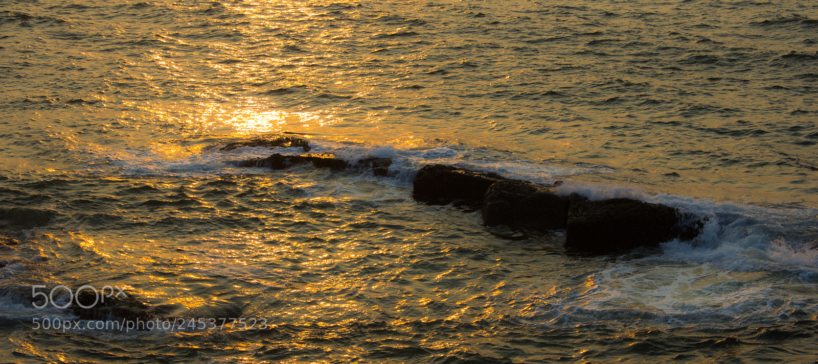 Canon EOS 550D (EOS Rebel T2i / EOS Kiss X4) sample photo. Sunset, sinquerim beach, goa photography