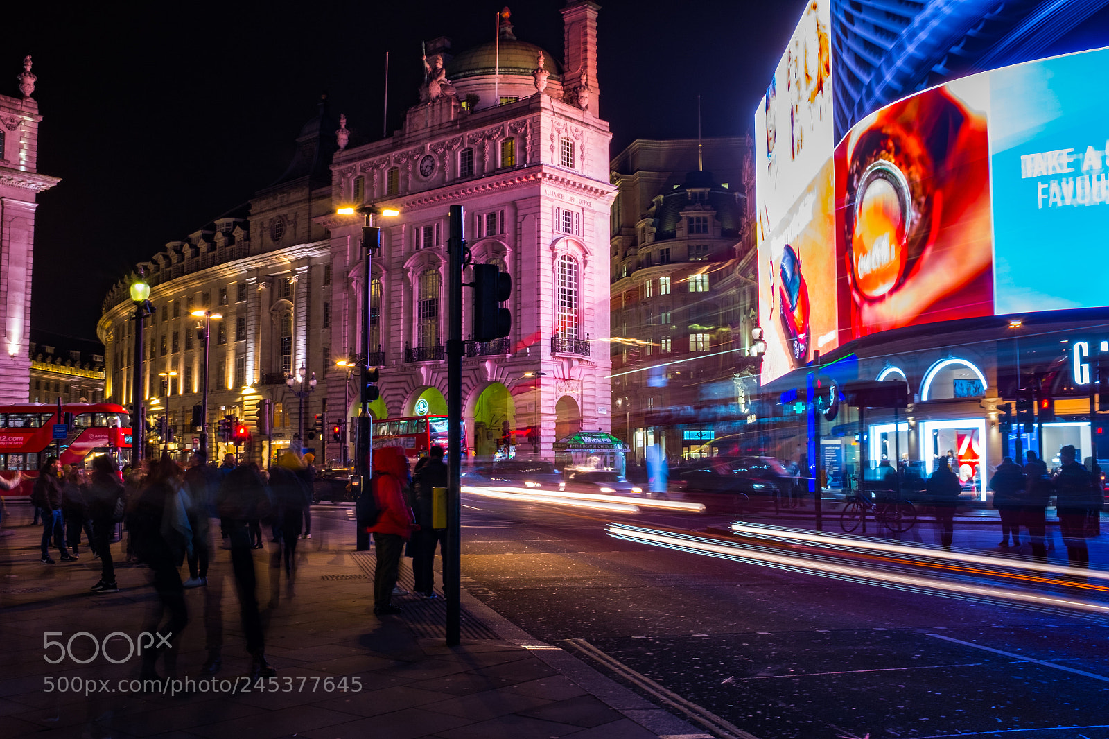 Fujifilm X100S sample photo. Piccadilly circus london photography