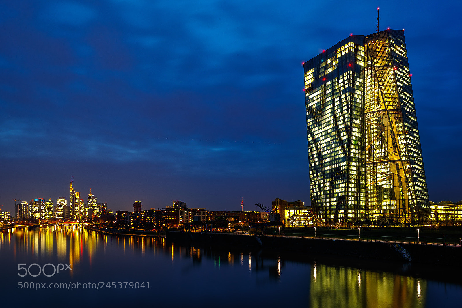 Canon EOS-1D X Mark II sample photo. Frankfurt blue hour photography