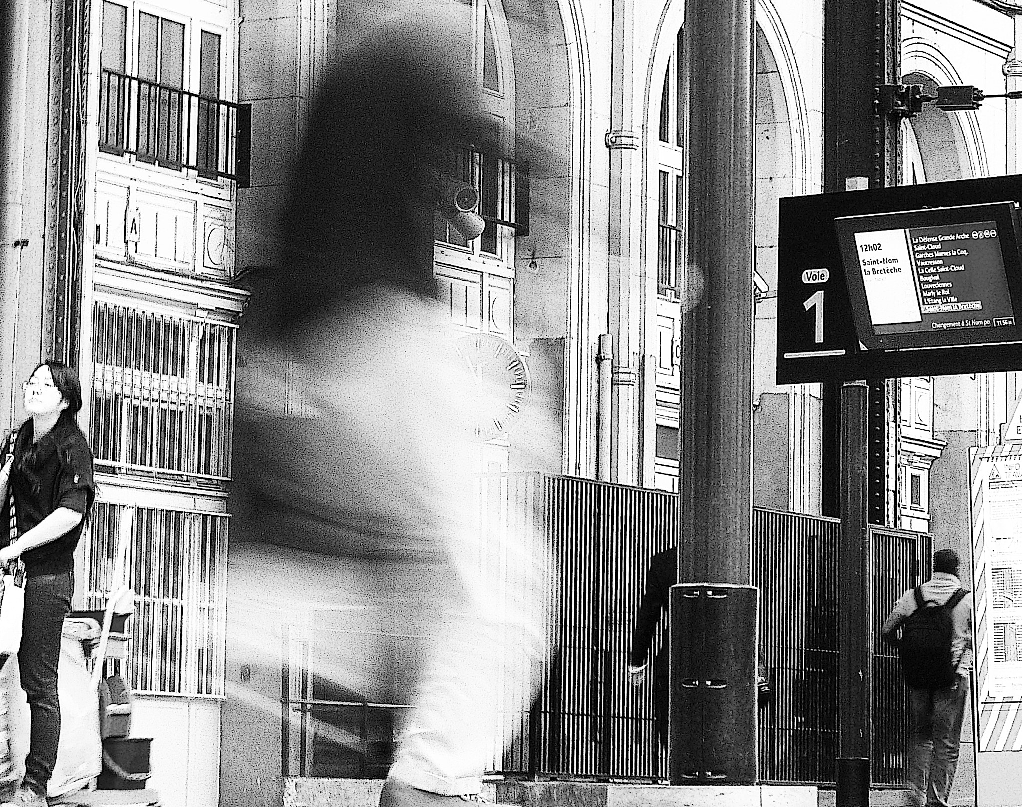 Leica V-Lux 20 sample photo. Man in the rush photography