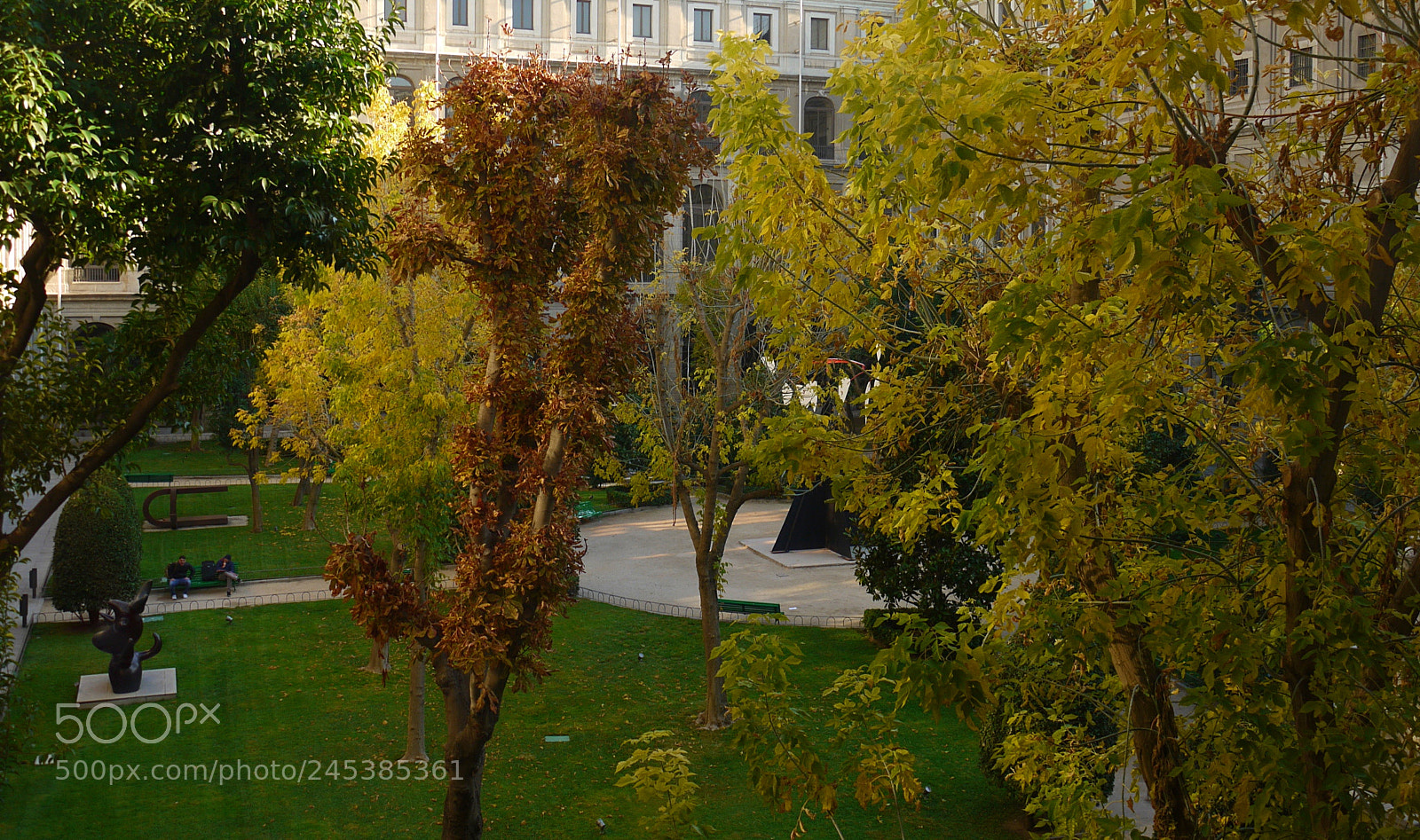 Panasonic Lumix DMC-G1 sample photo. Rainha sofia museum interior photography