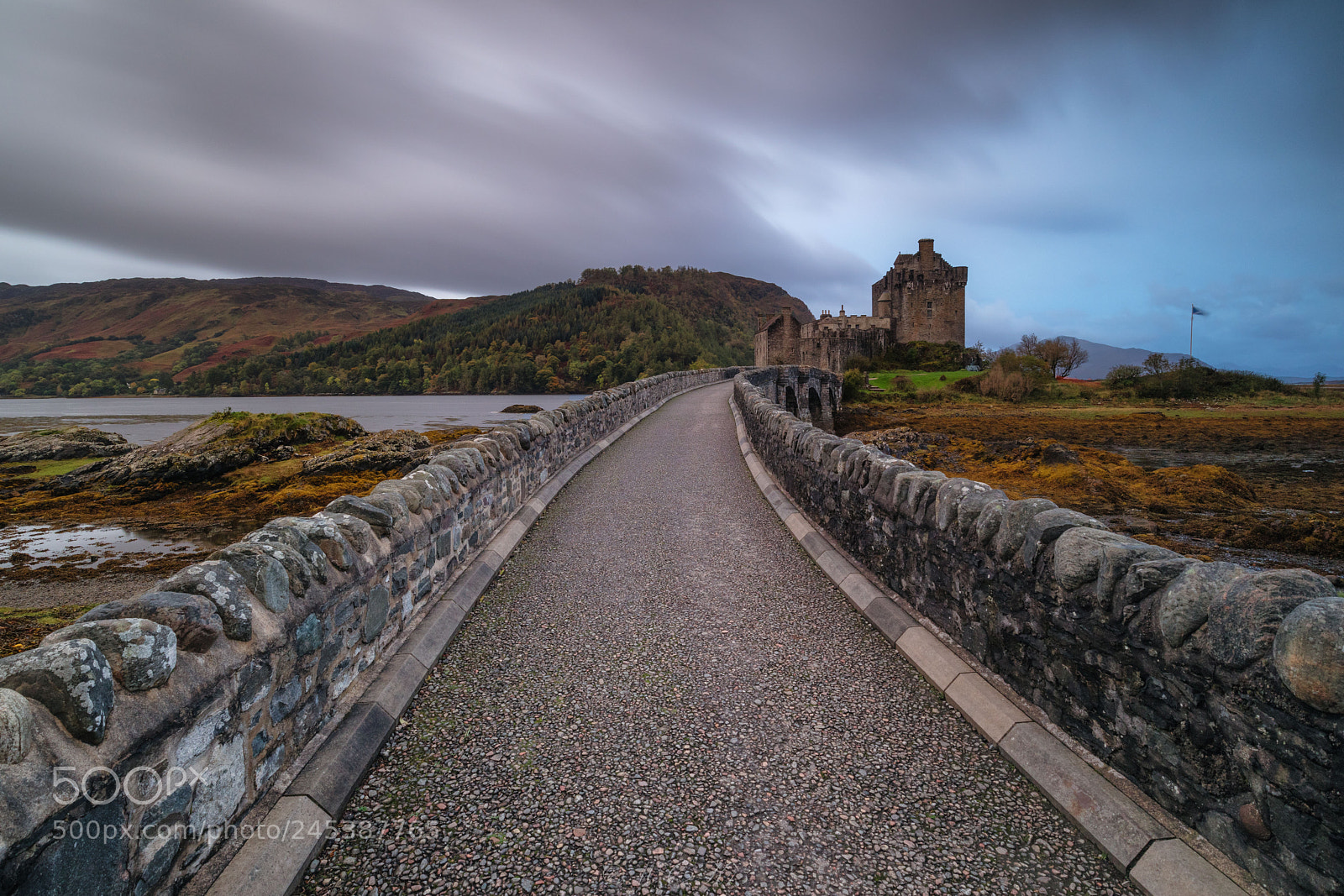 Canon EOS M5 sample photo. Eilean donan castle photography