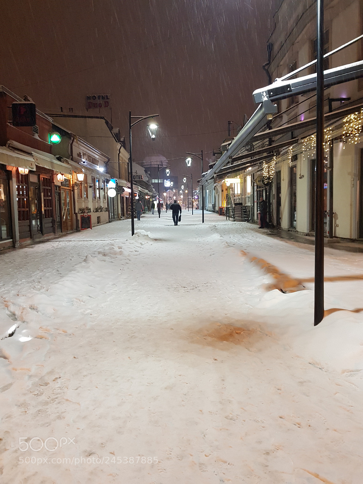 Samsung Galaxy S8 sample photo. Snowed street photography