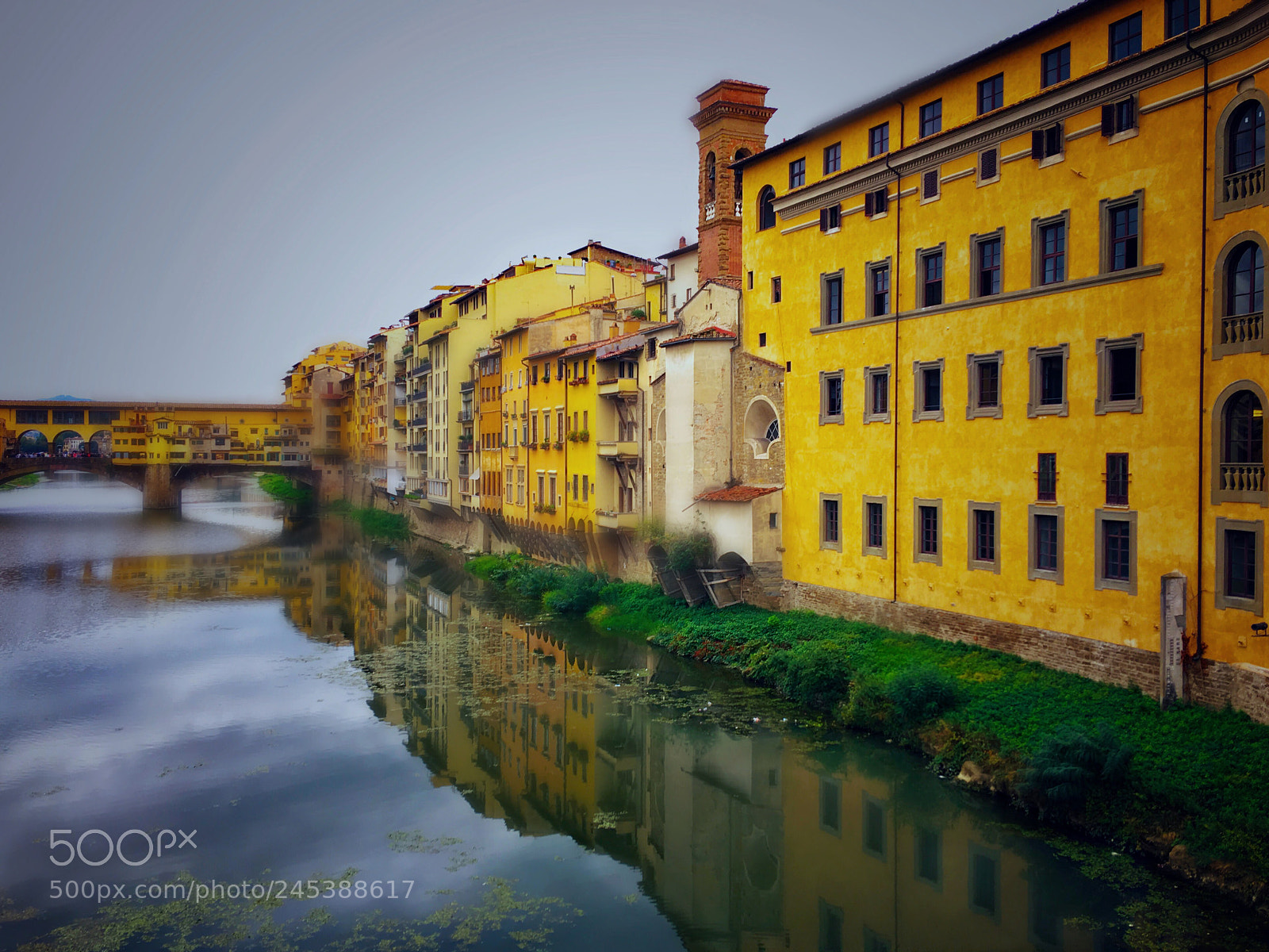 Apple iPhone 6s Plus sample photo. Reflection on firenze photography