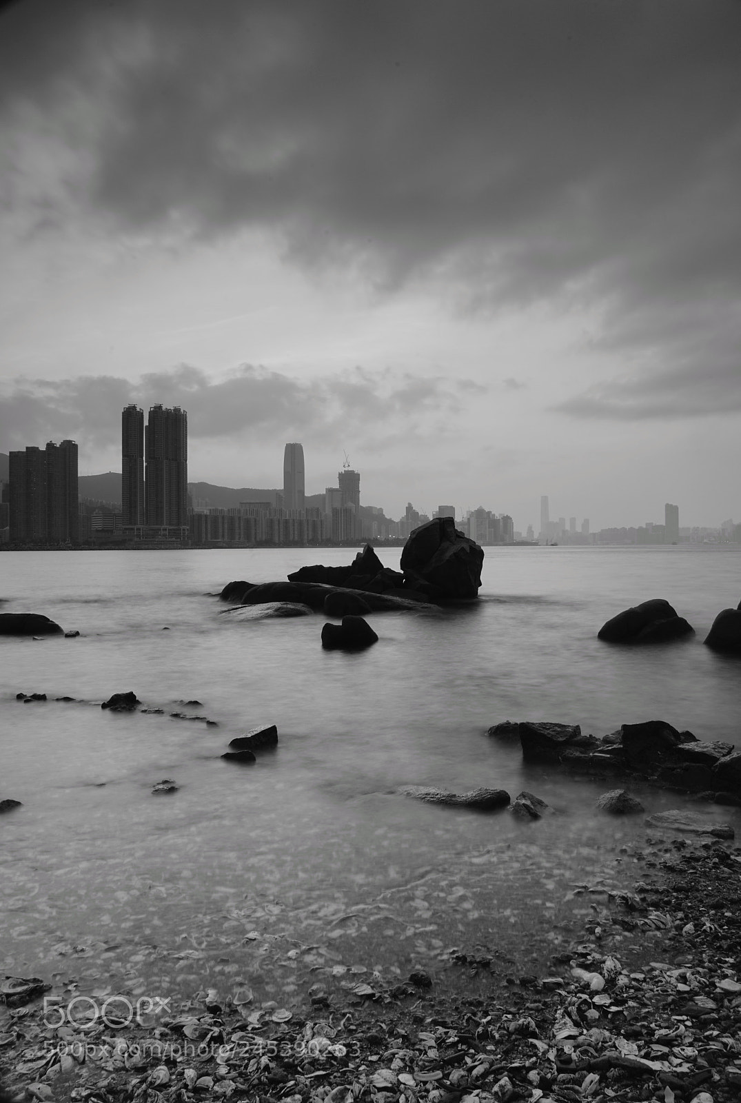 Sony a7 sample photo. B/w seascape photography
