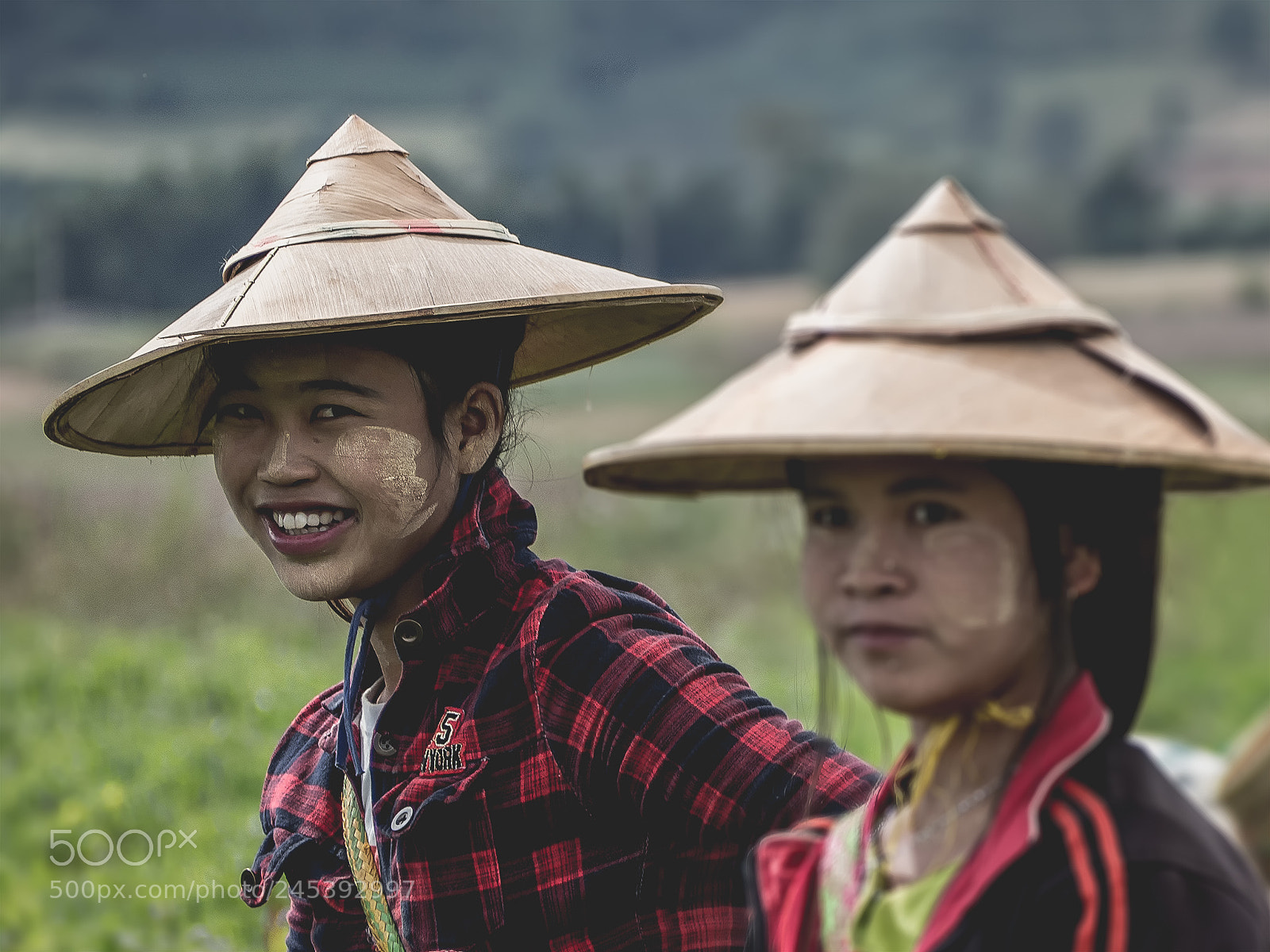 Olympus OM-D E-M10 sample photo. Myanmar girls photography
