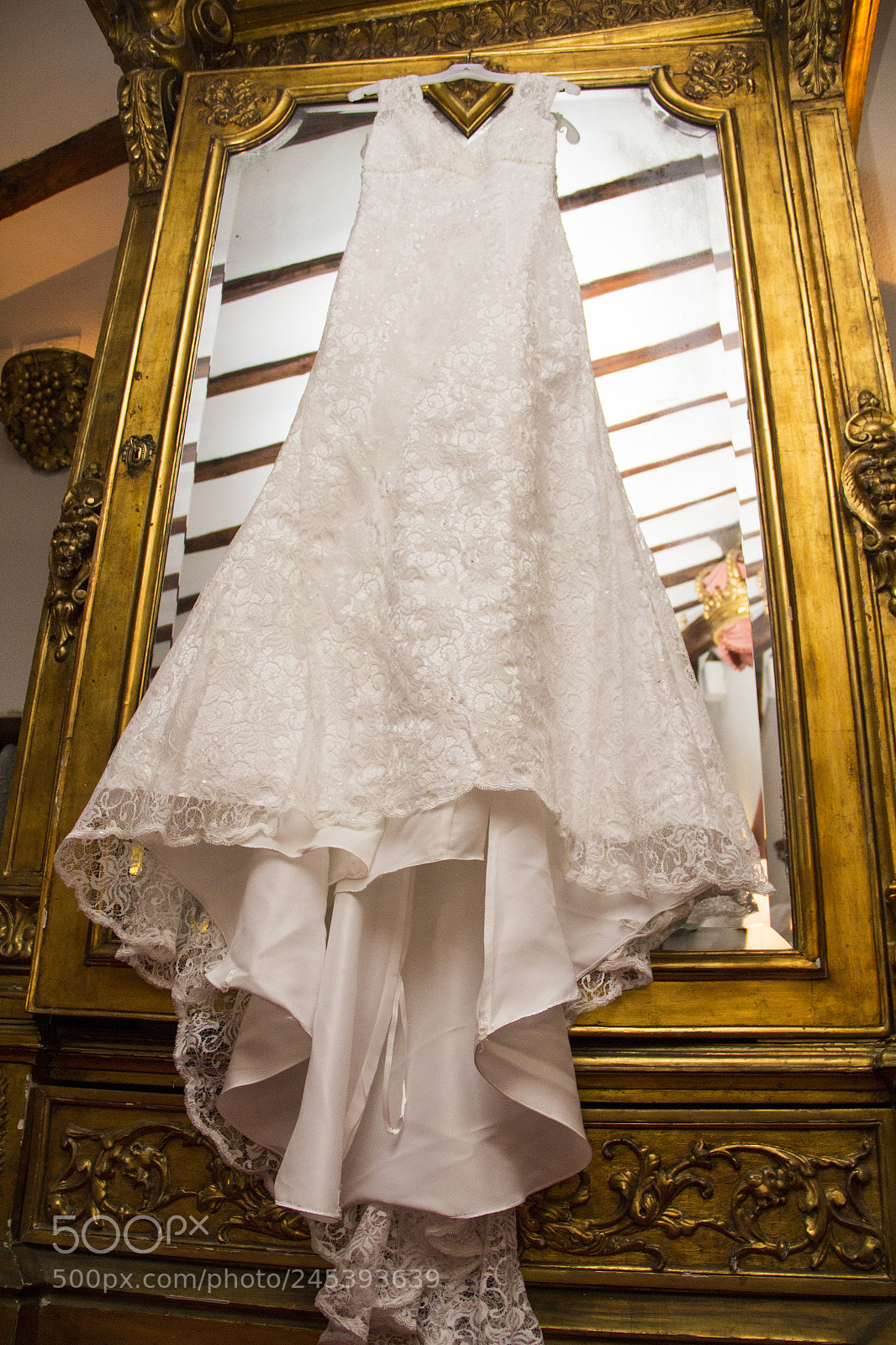 Canon EOS 60D sample photo. The dress photography