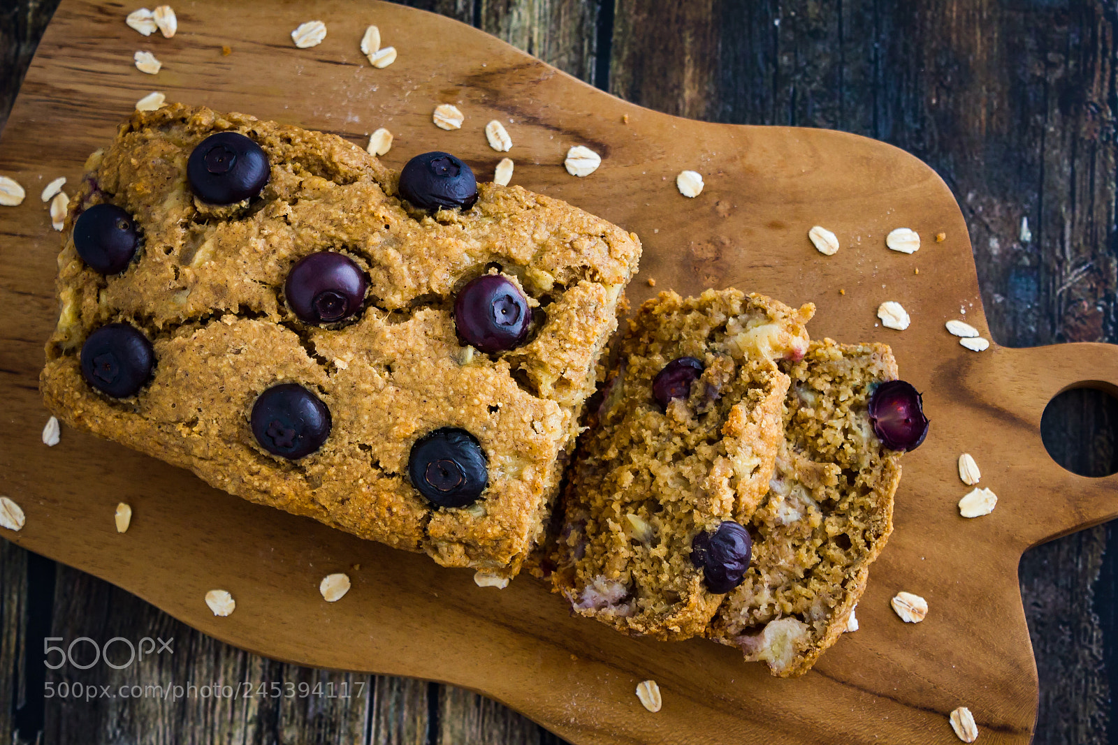 Canon EOS 550D (EOS Rebel T2i / EOS Kiss X4) sample photo. Banana bread with blueberry photography