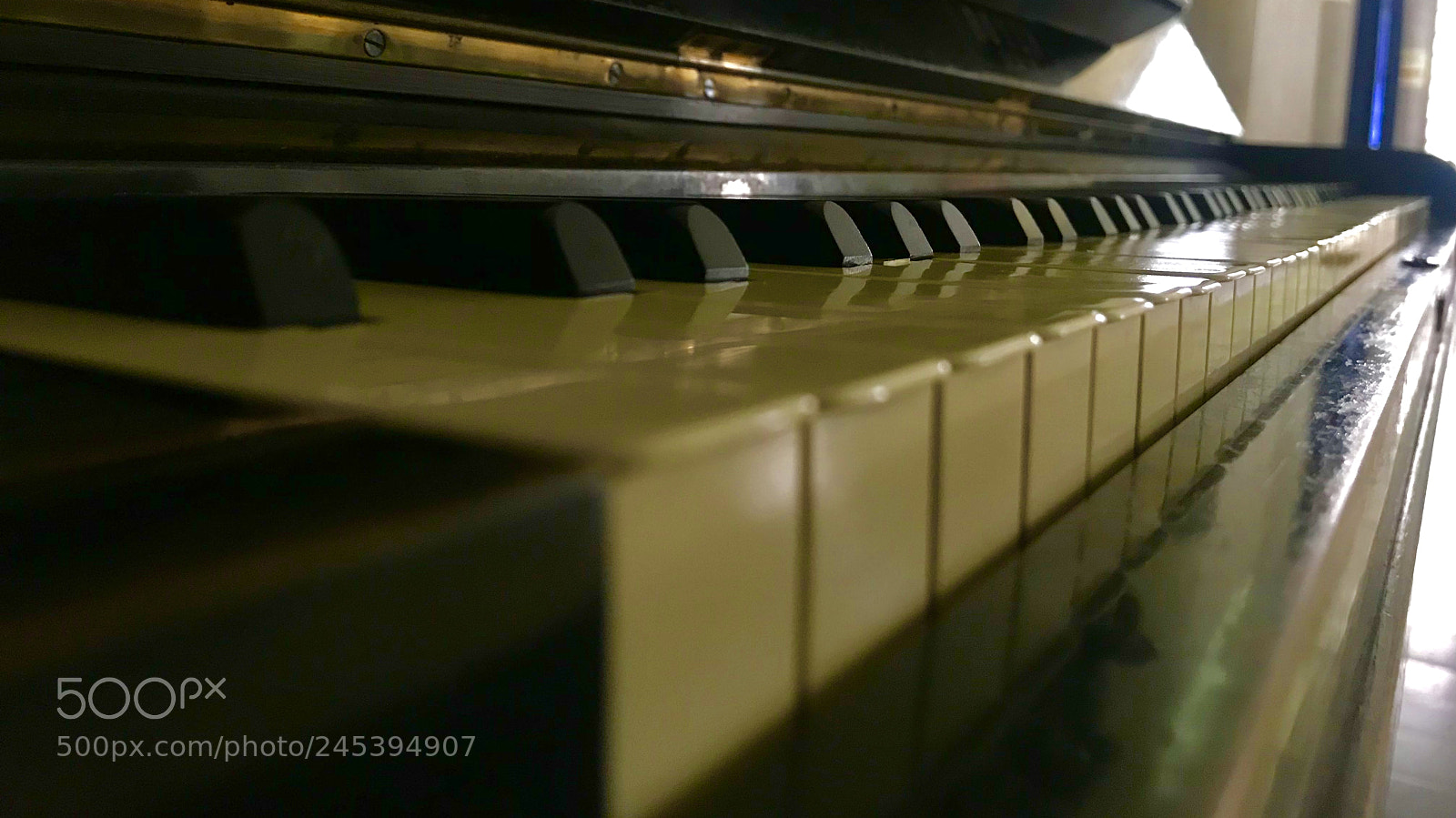 Apple iPhone 7 sample photo. Piano photography