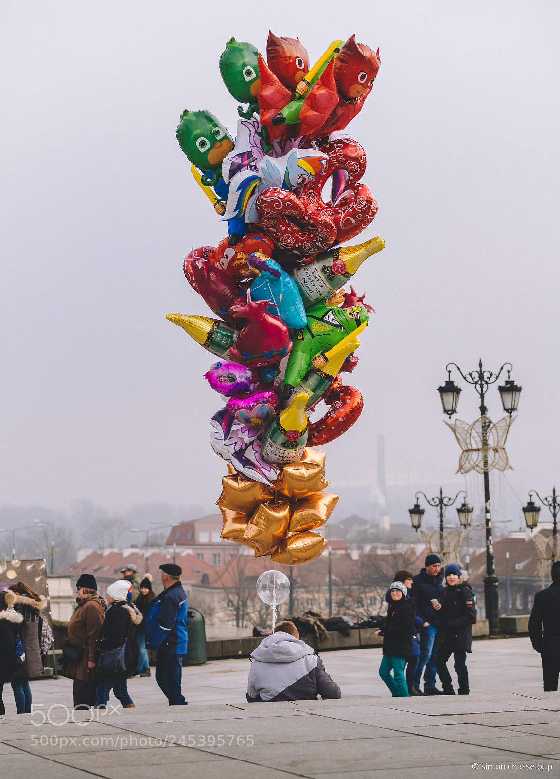 Olympus OM-D E-M10 II sample photo. 99 luftballons - warsaw photography