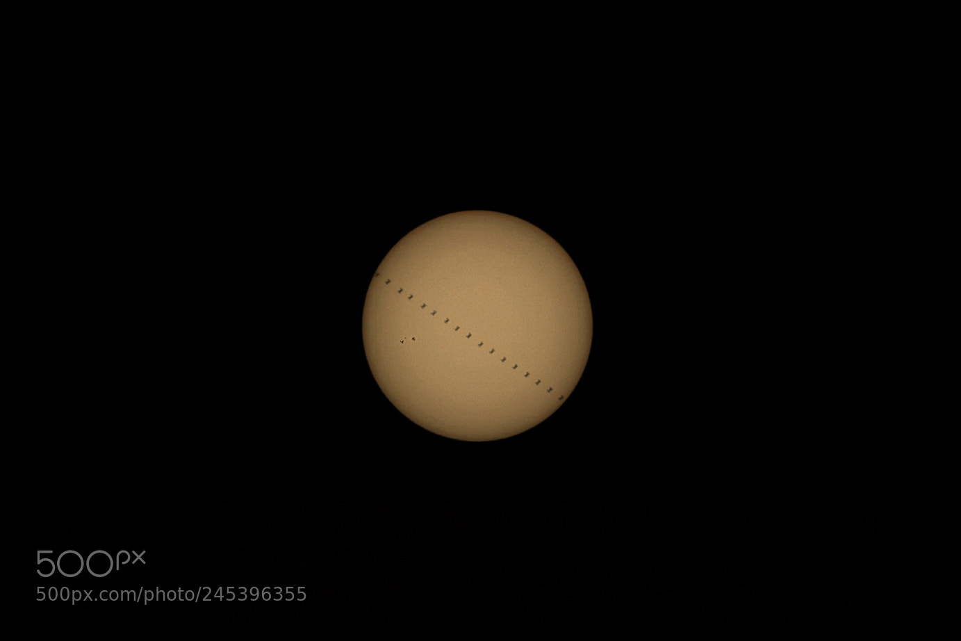 Canon EOS 7D Mark II sample photo. Iss transit photography