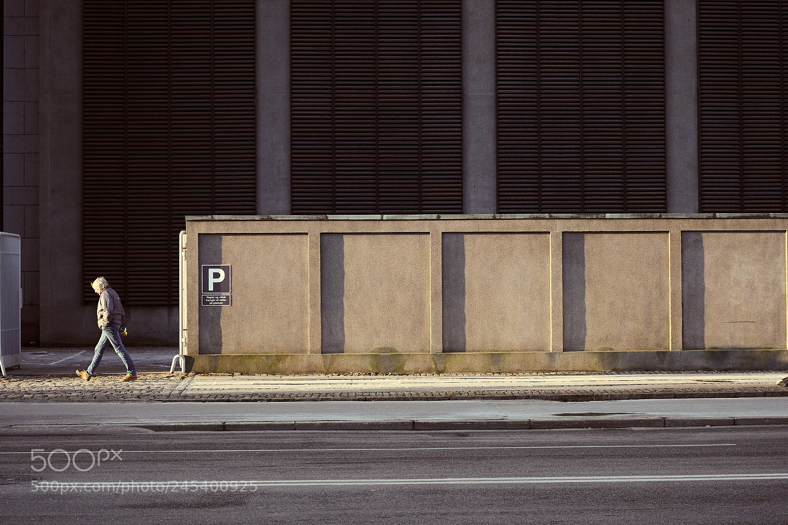 Canon EOS-1D Mark III sample photo. Alone on the street photography