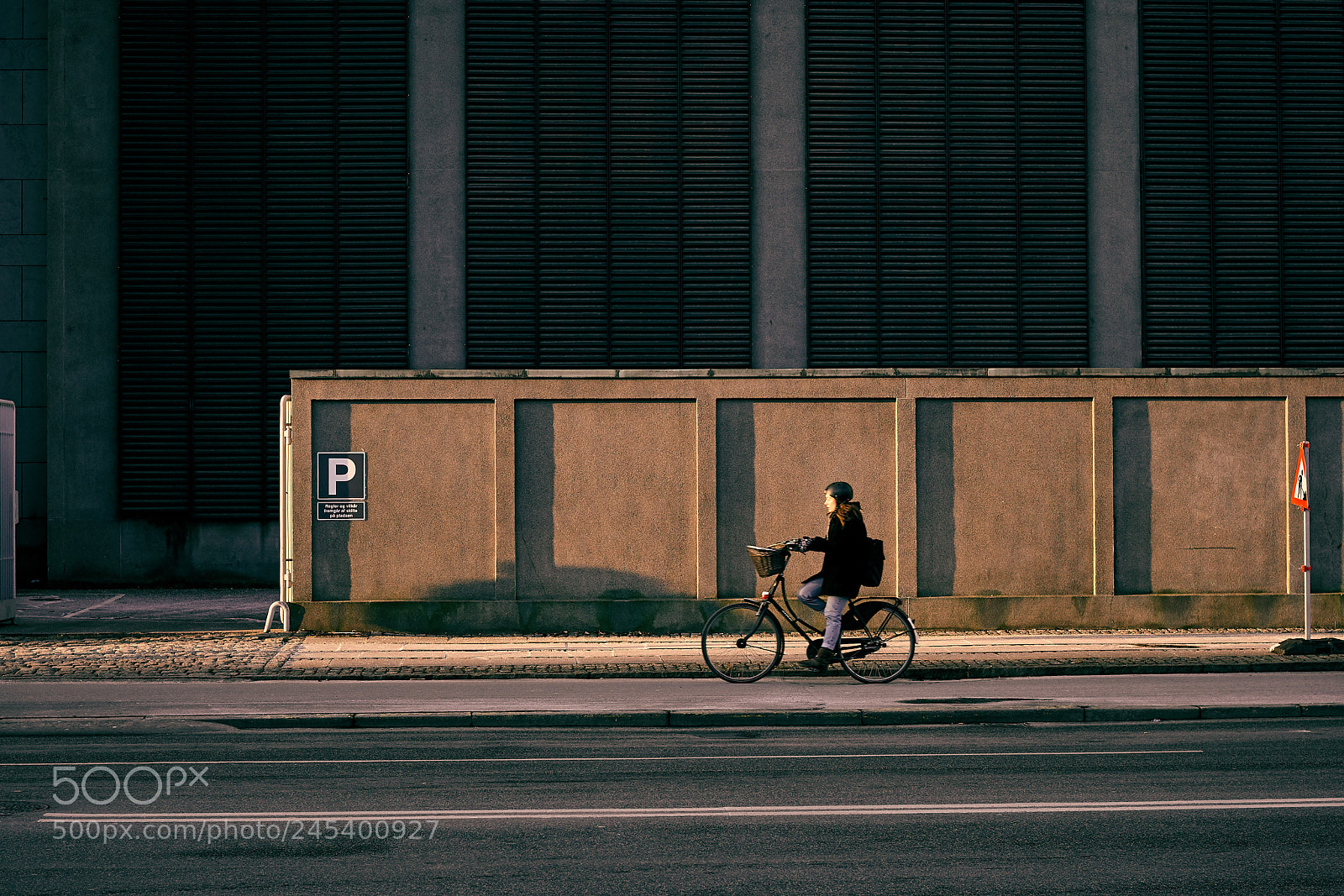 Canon EOS-1D Mark III sample photo. Biking in the light photography