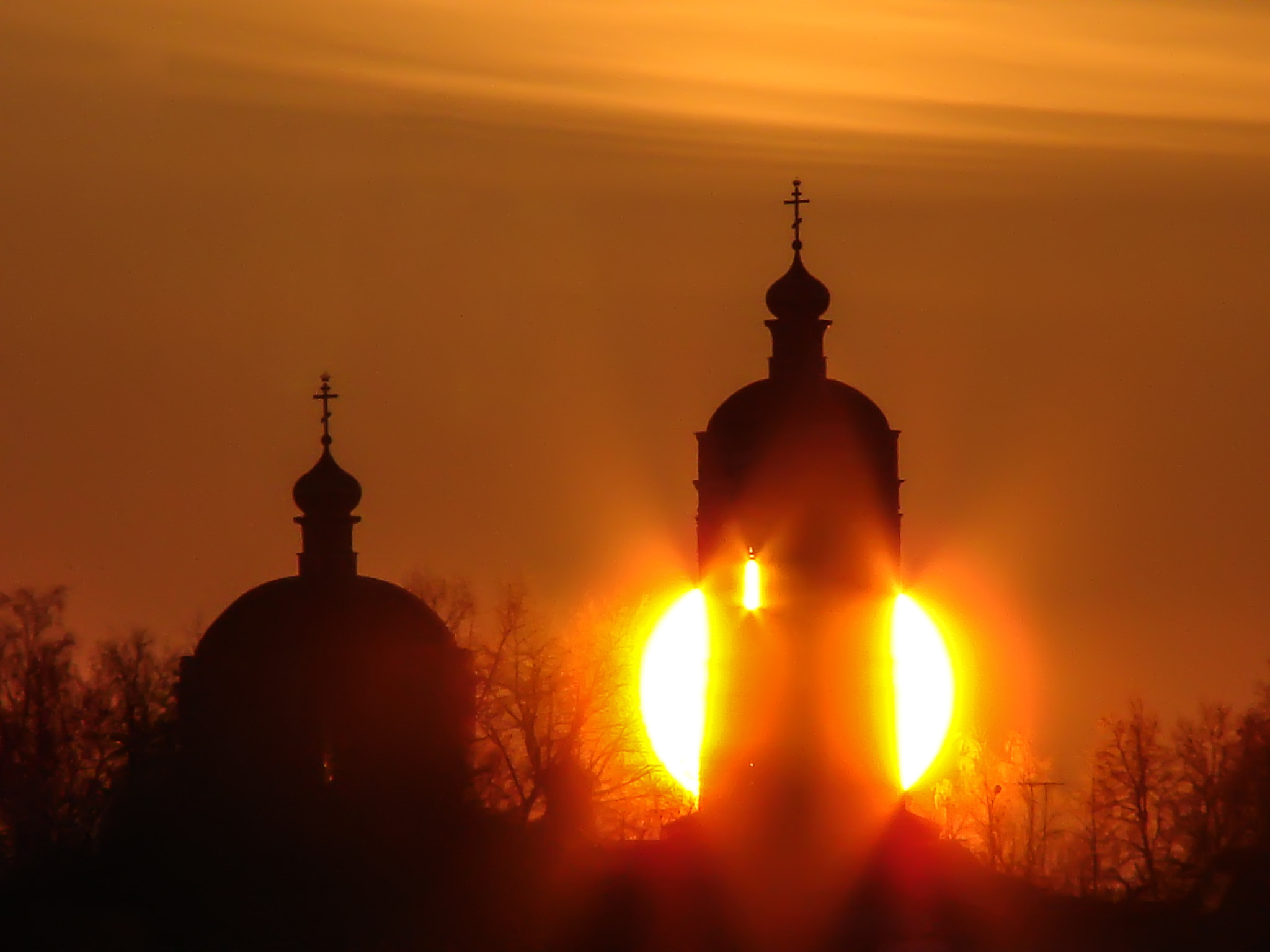 Sony DSC-H5 sample photo. Church at sunset photography