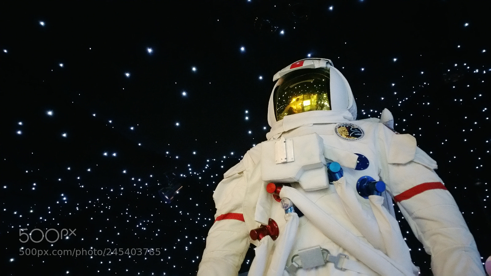 Samsung Galaxy Note4 sample photo. Proud astronaut photography