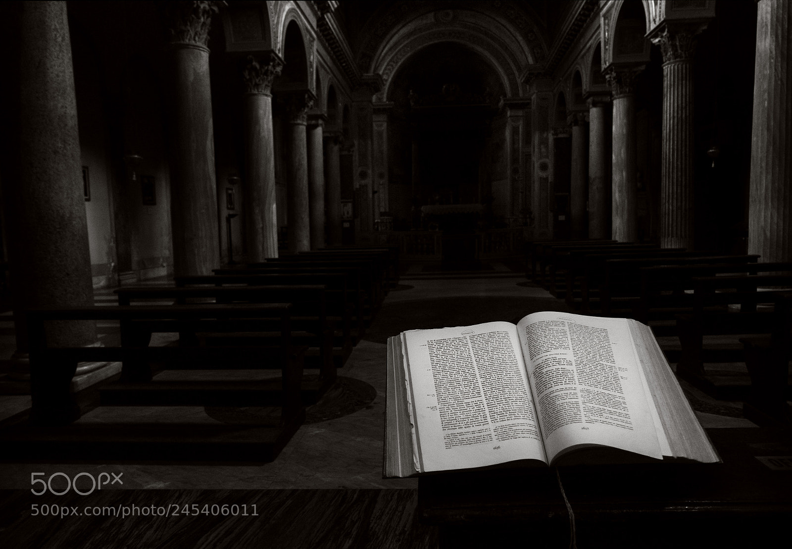 Sony Cyber-shot DSC-RX100 III sample photo. Low key in rome photography