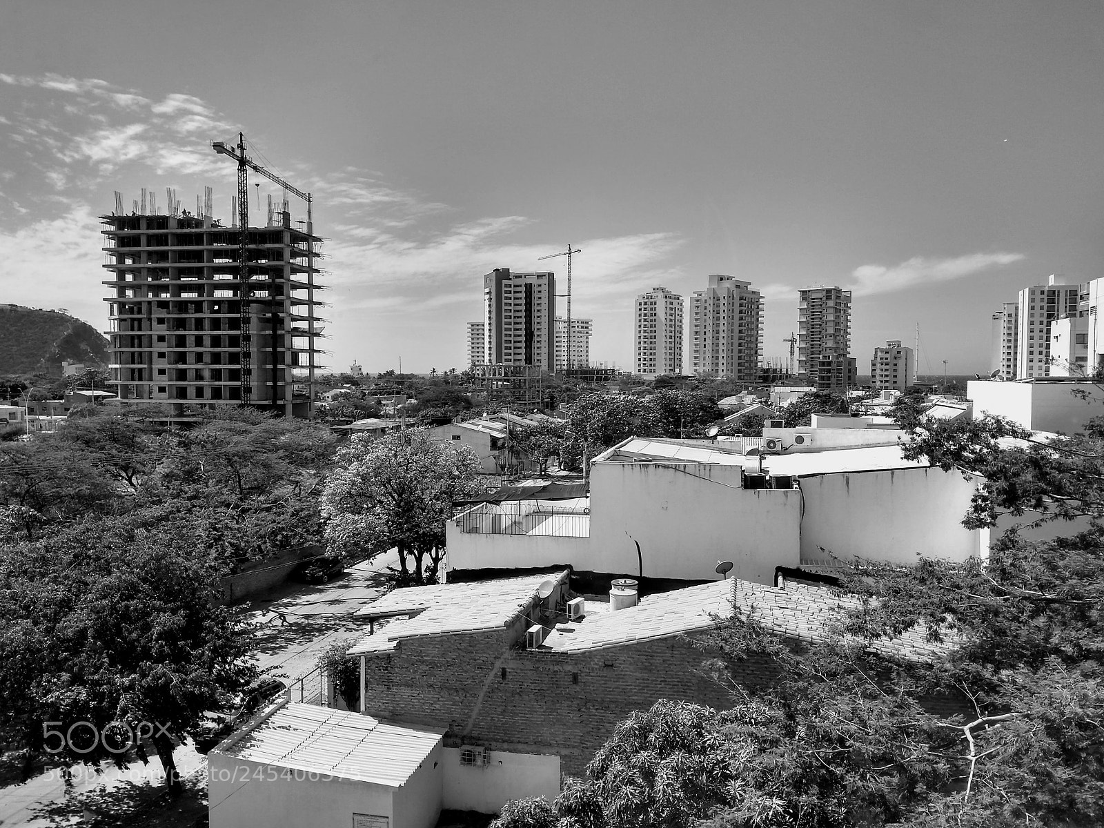 Motorola Moto G (5S) sample photo. B & w photography