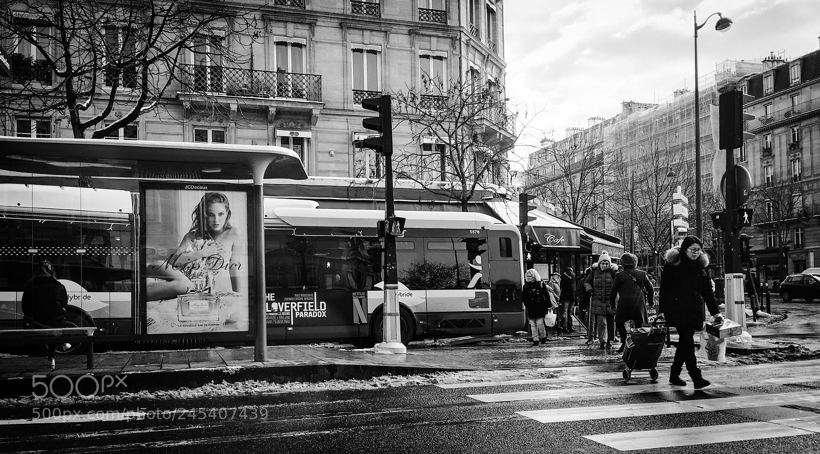 Apple iPhone 6s Plus sample photo. Paris photography