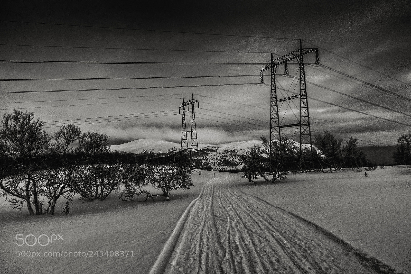 Canon PowerShot G5 X sample photo. Highland and powerline photography