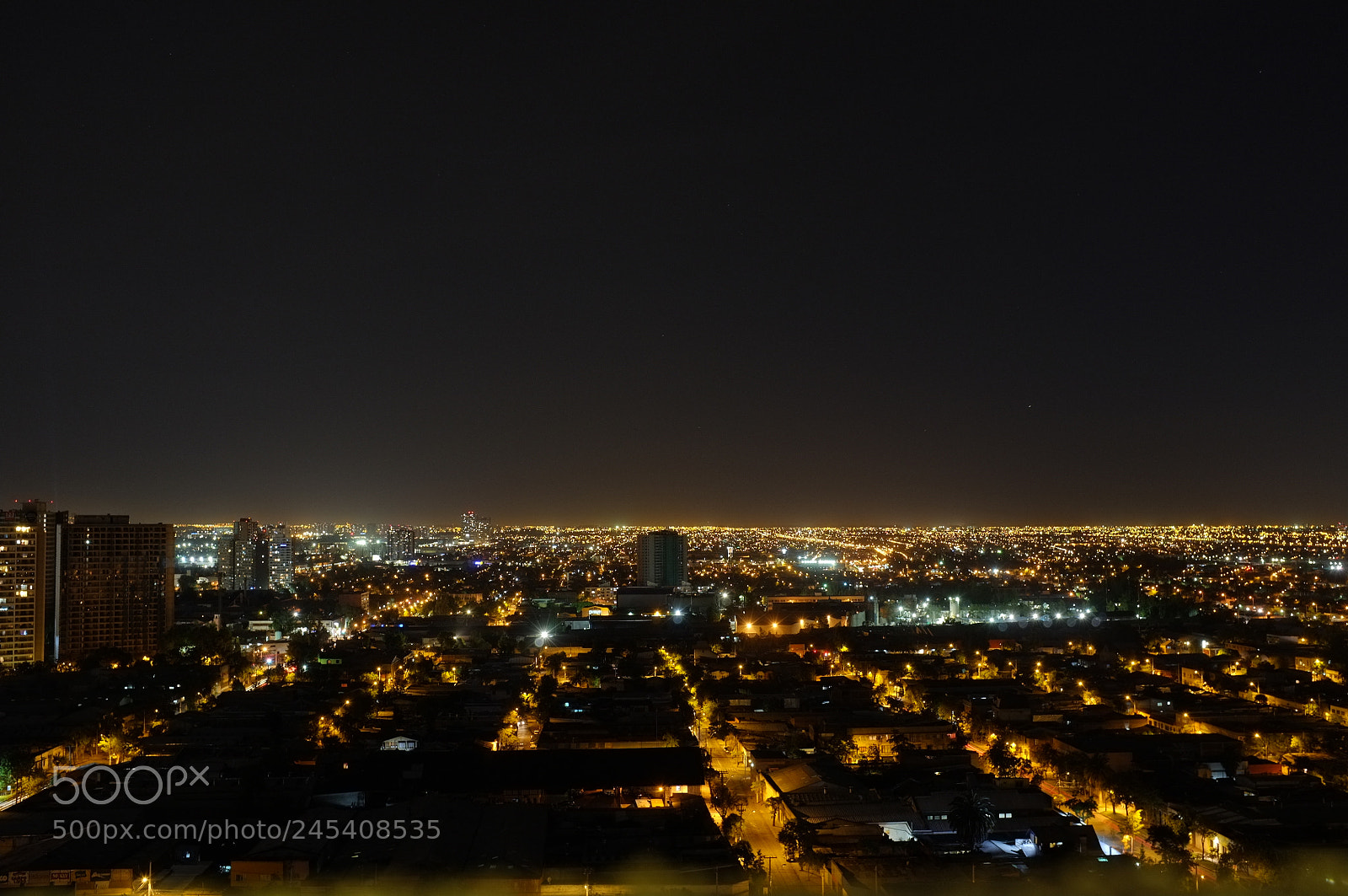 Fujifilm FinePix X100 sample photo. Santiago nocturno photography