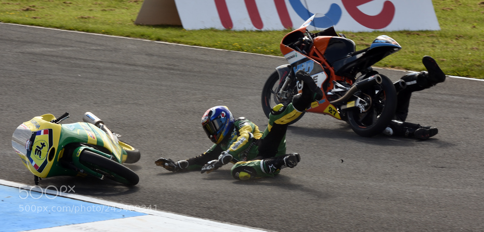 Nikon D7200 sample photo. Crash photography