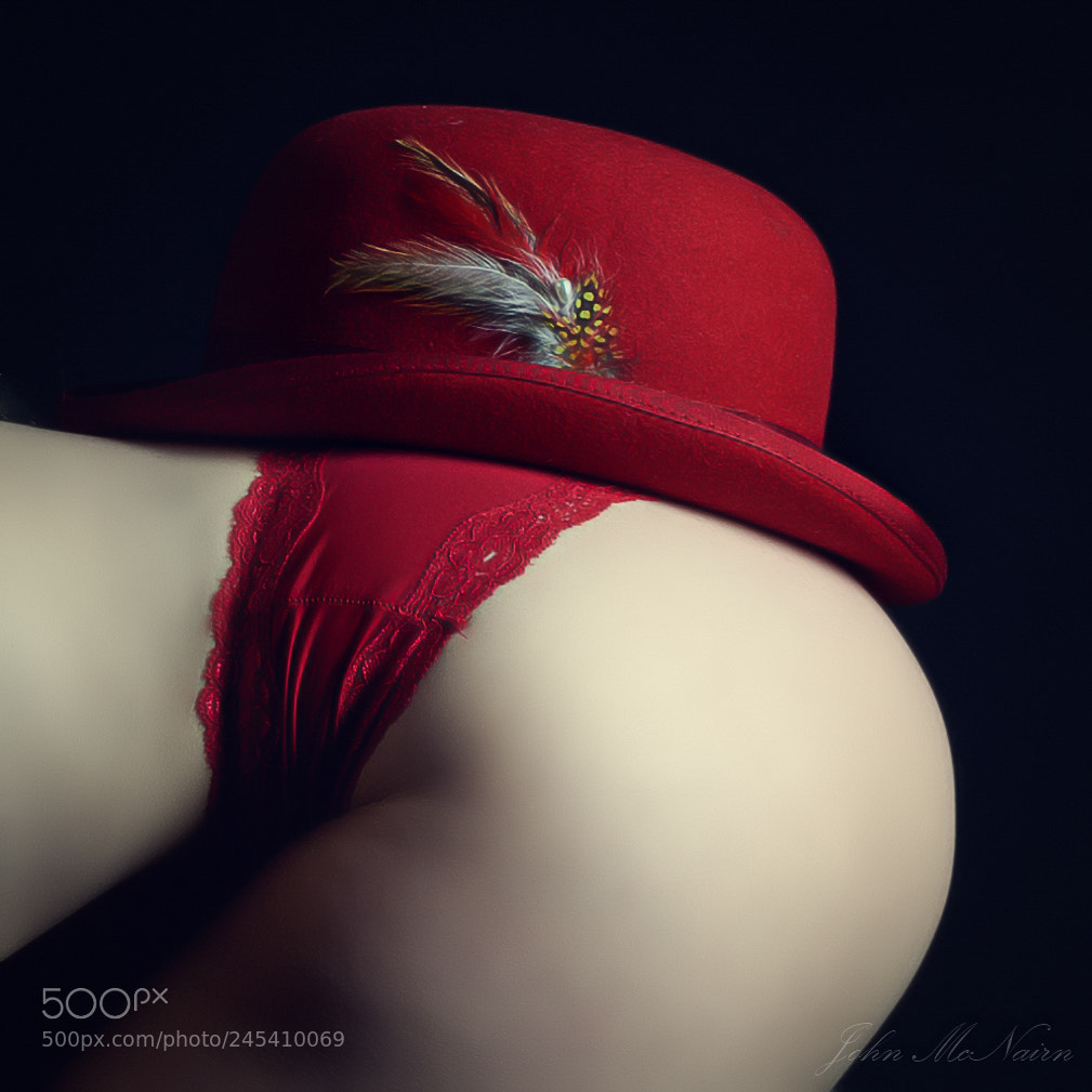 Nikon D810 sample photo. Risque red photography